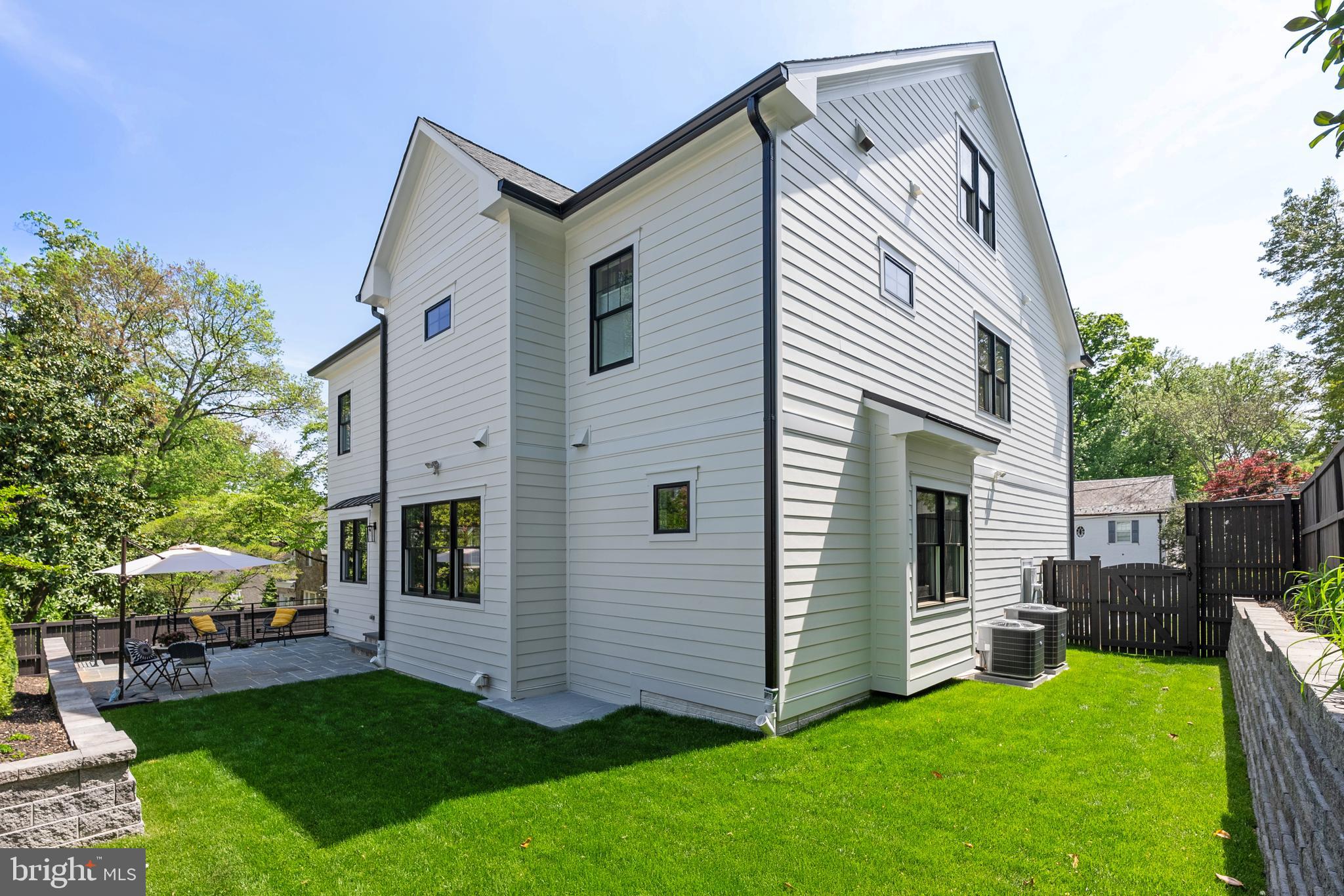 WESTMORELAND HILLS - Residential