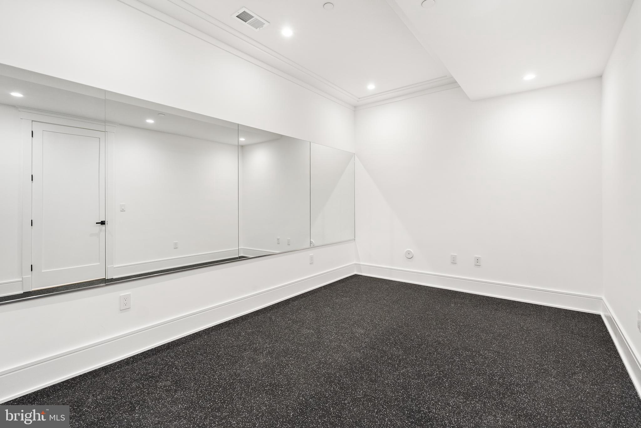 WESTMORELAND HILLS - Residential