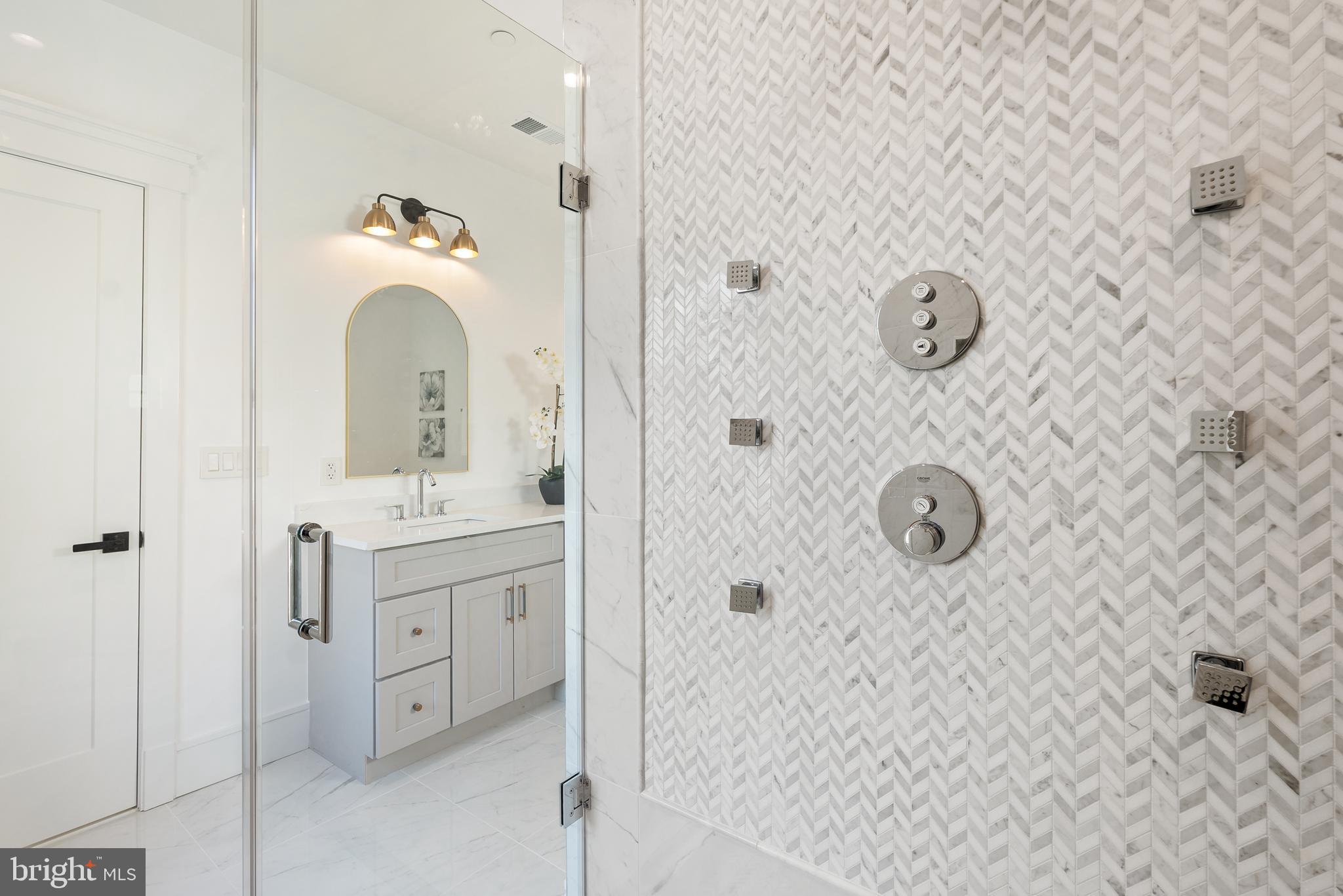 WESTMORELAND HILLS - Residential