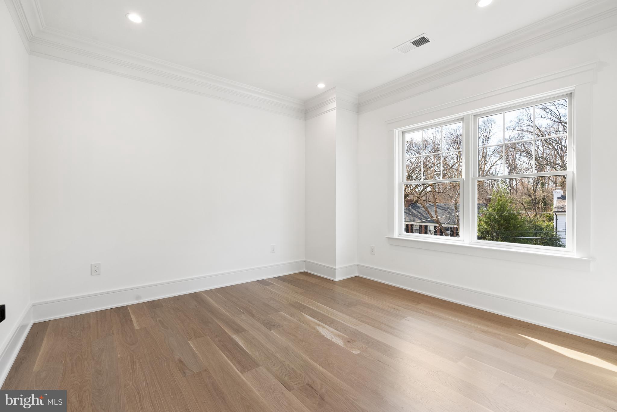 WESTMORELAND HILLS - Residential