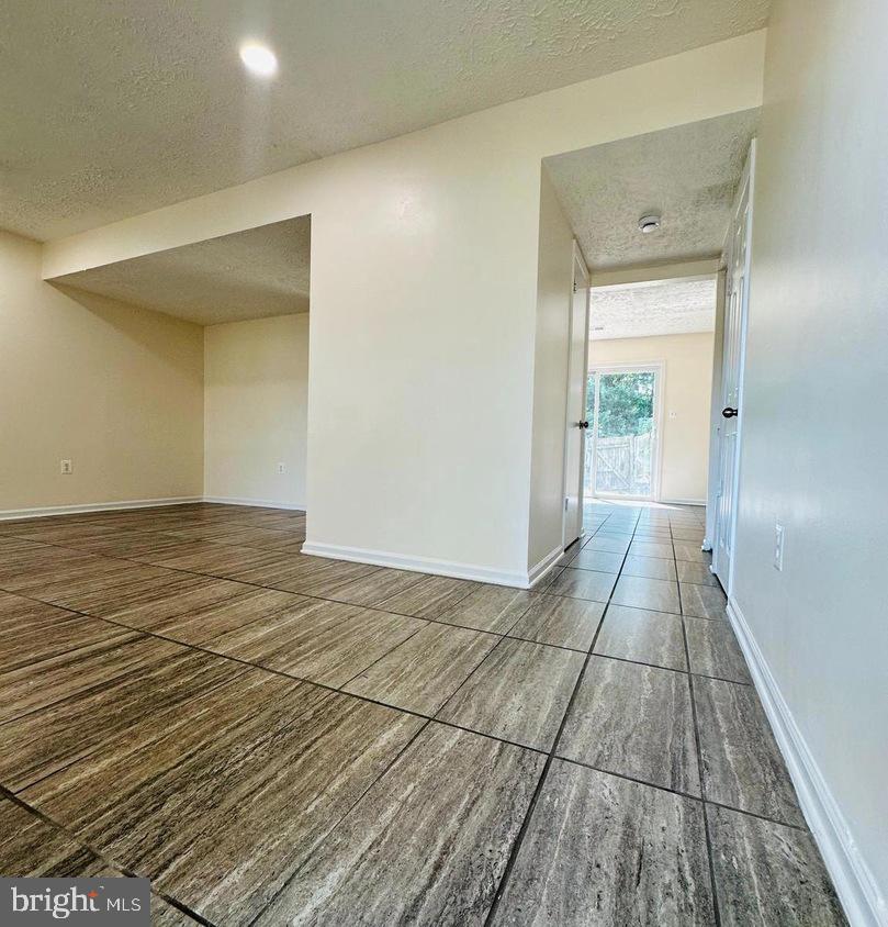 8658 WOODHUE COURT