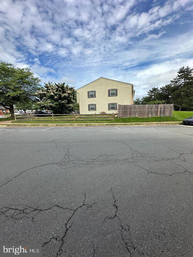 8658 WOODHUE COURT