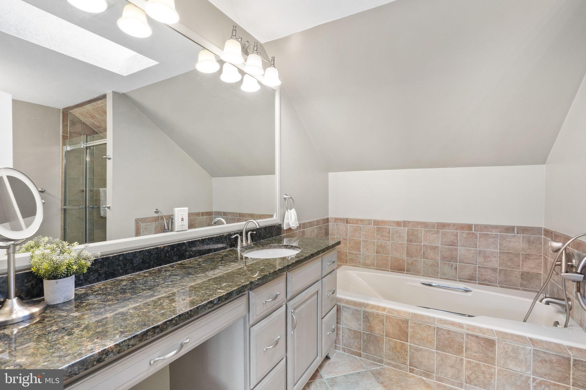 BRETTON WOODS - Residential