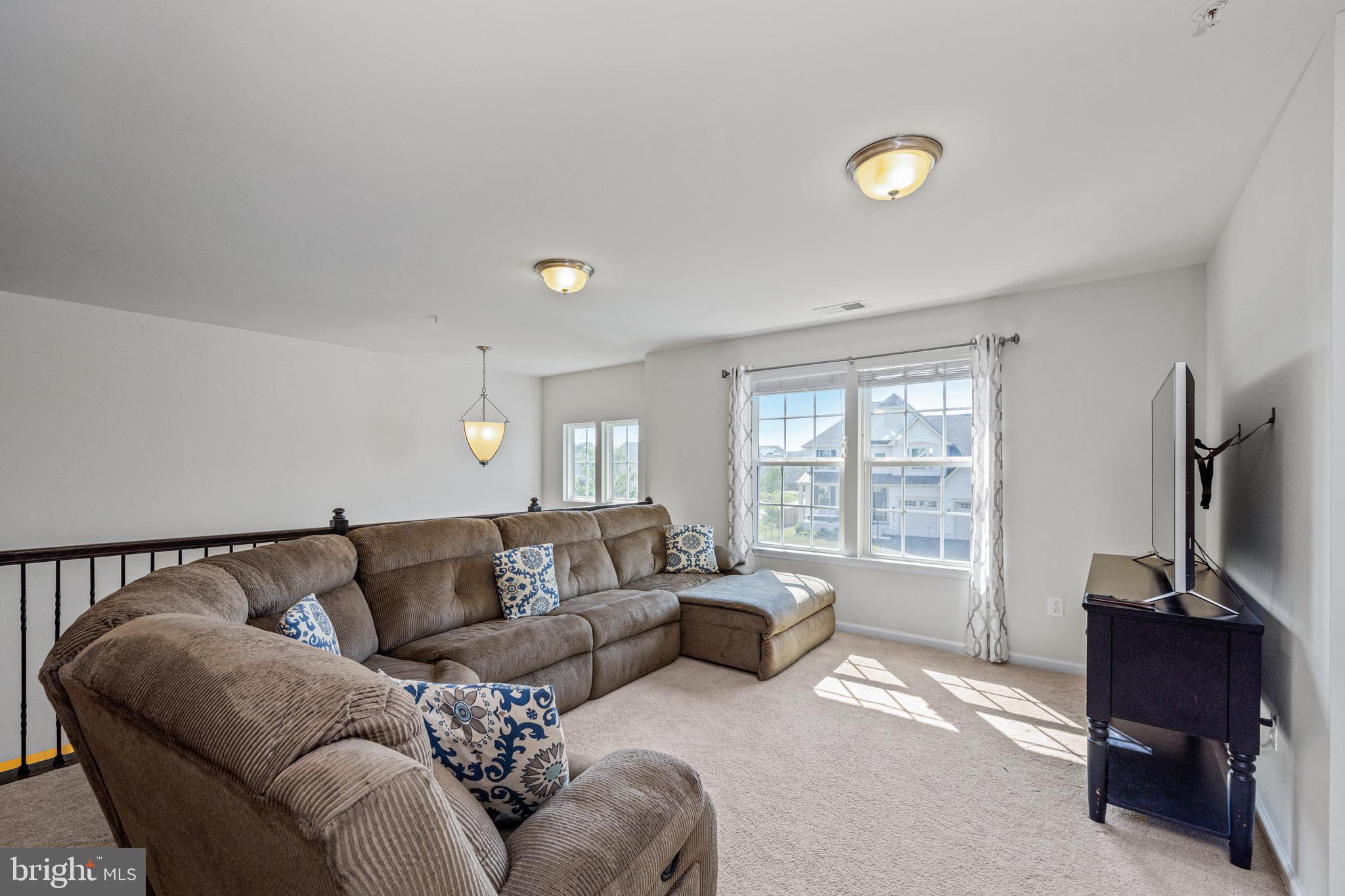 WOODRIDGE AT LAKE LINGANORE - Residential