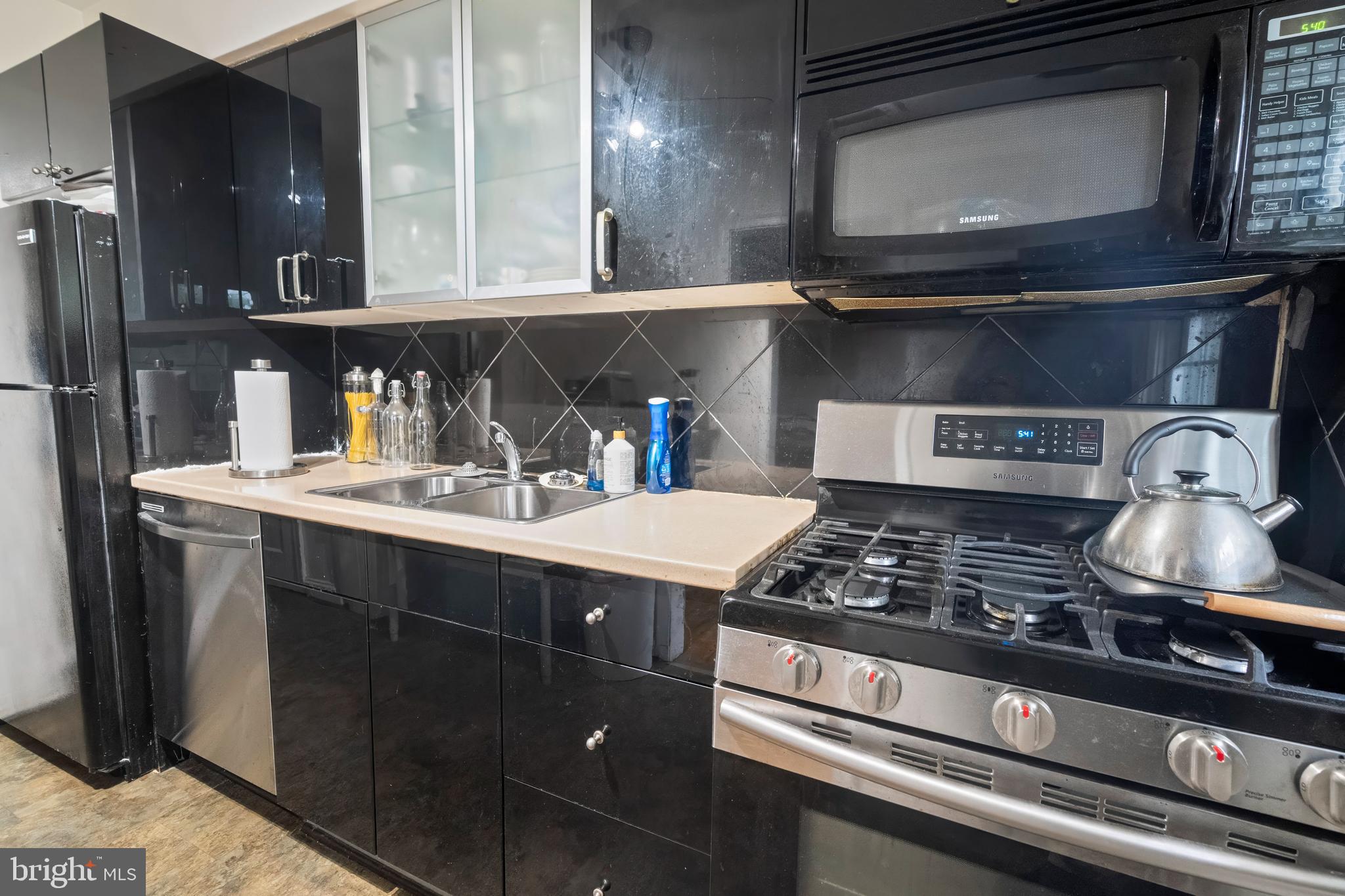 ORIGINAL NORTHWOOD - Residential