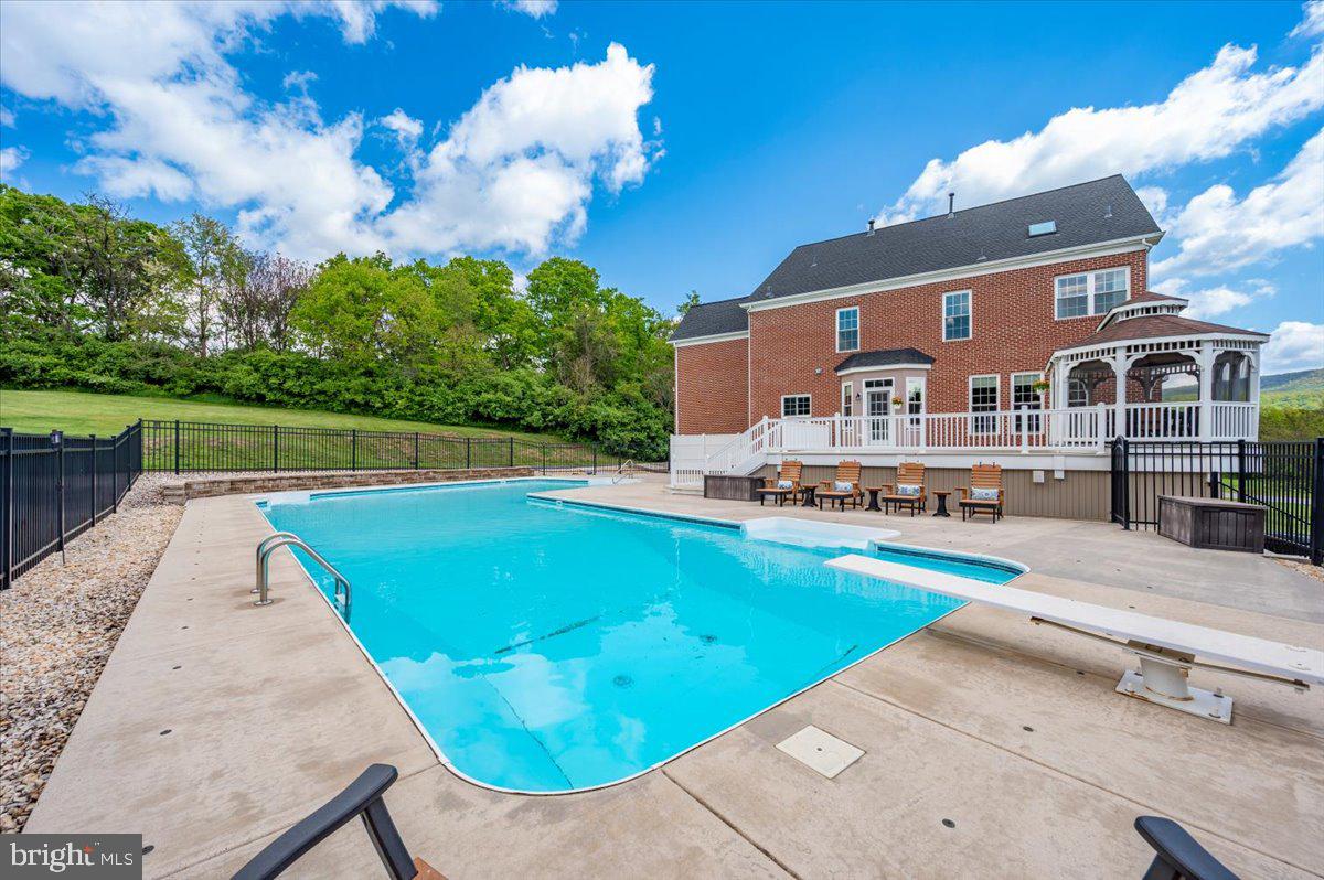 MT AETNA - Residential