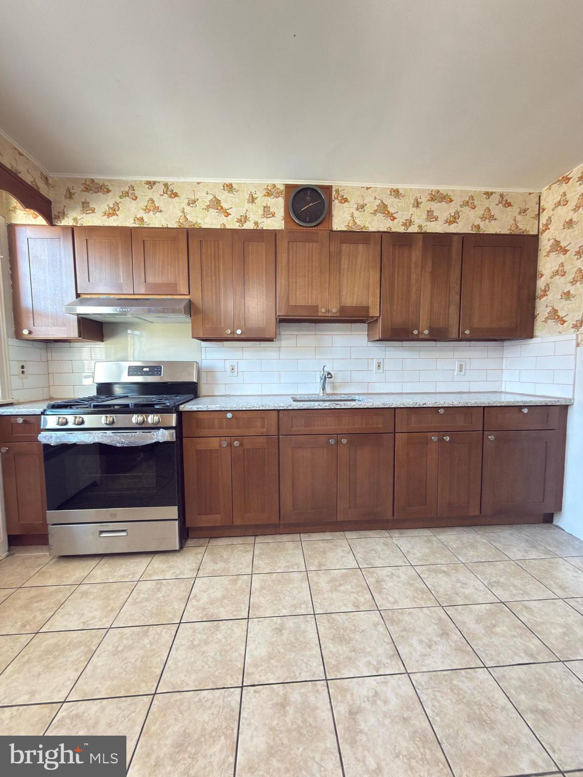 441 E CHELTENHAM AVENUE