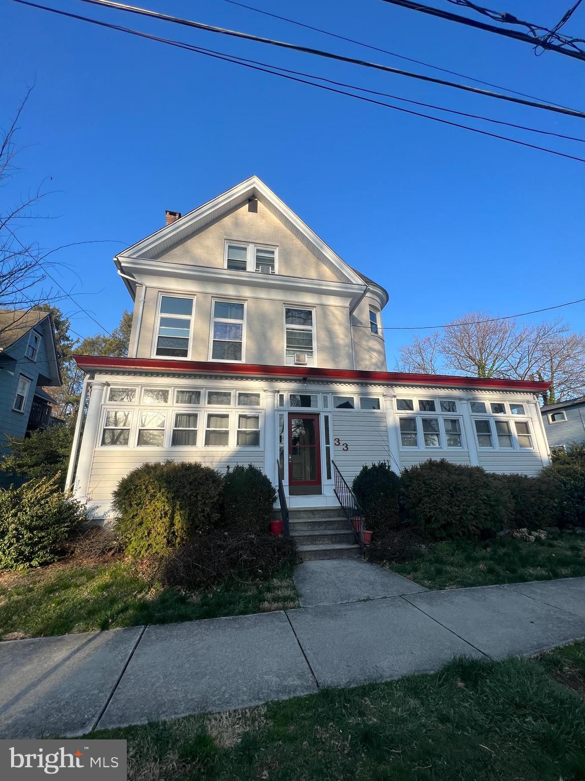 33 ESTAUGH AVENUE 3