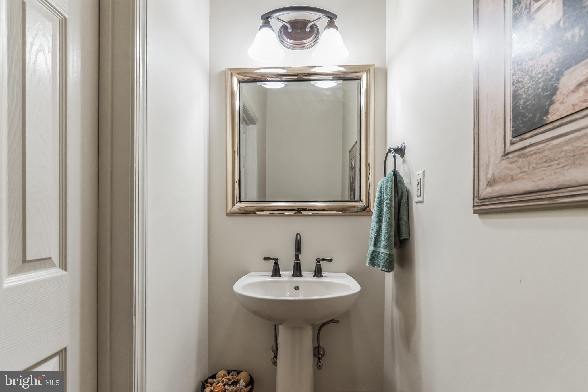 RAVEN HOLLOW - Residential