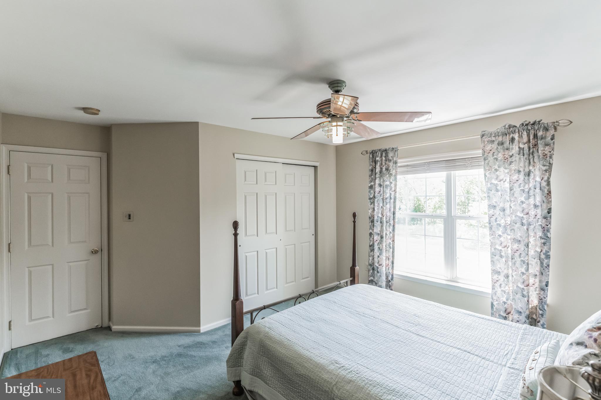 RAVEN HOLLOW - Residential