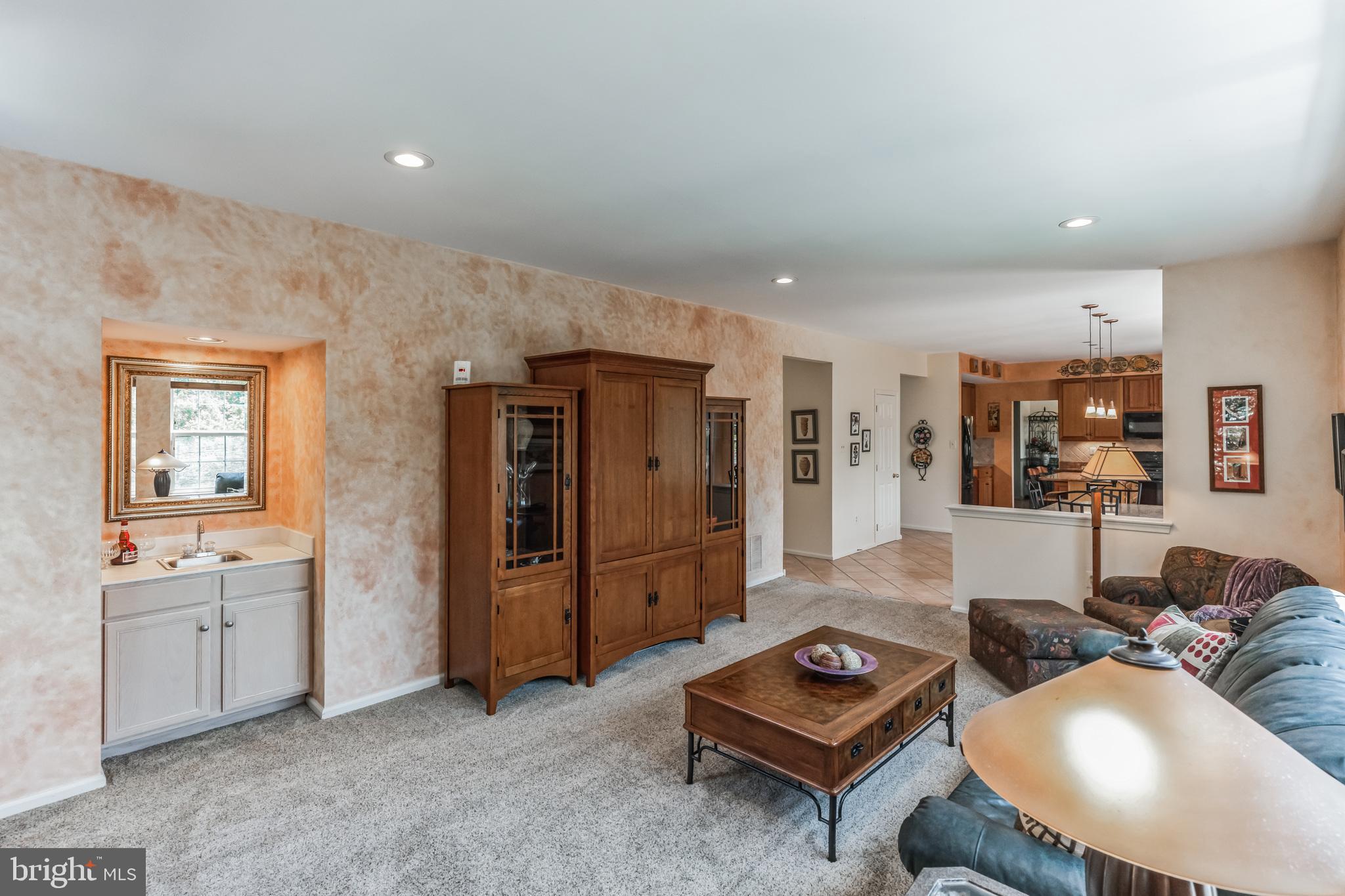 RAVEN HOLLOW - Residential