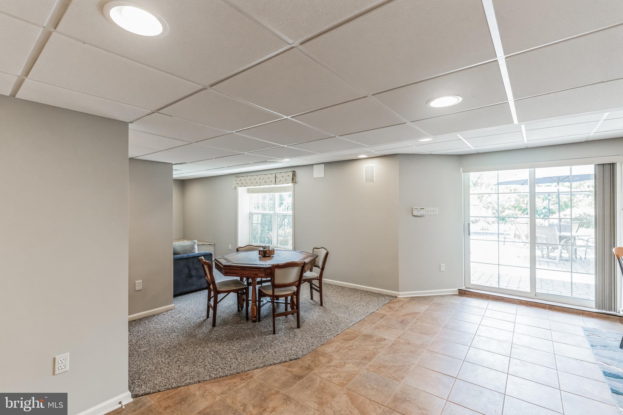 RAVEN HOLLOW - Residential