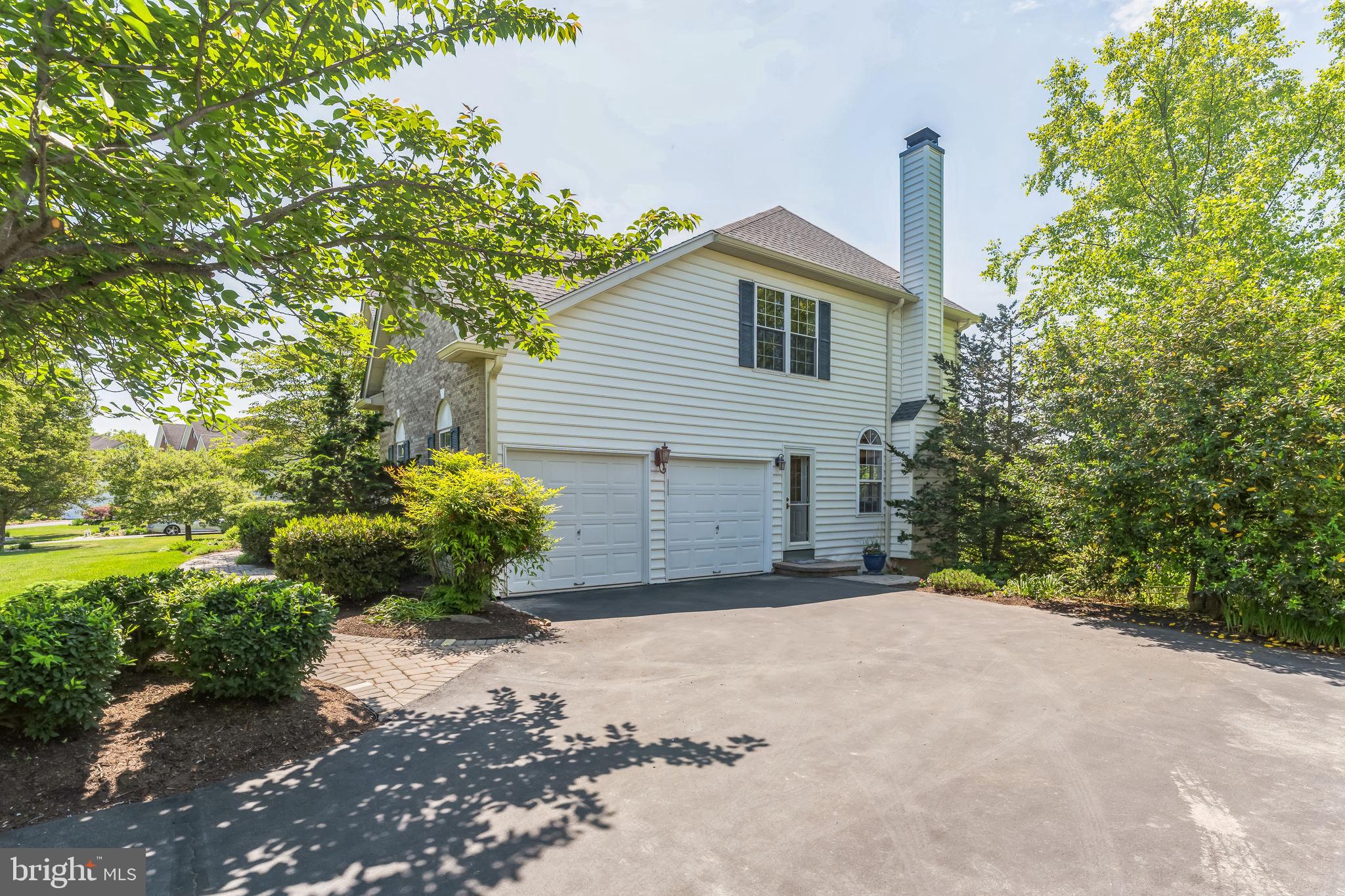 RAVEN HOLLOW - Residential