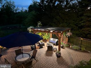 RAVEN HOLLOW - Residential