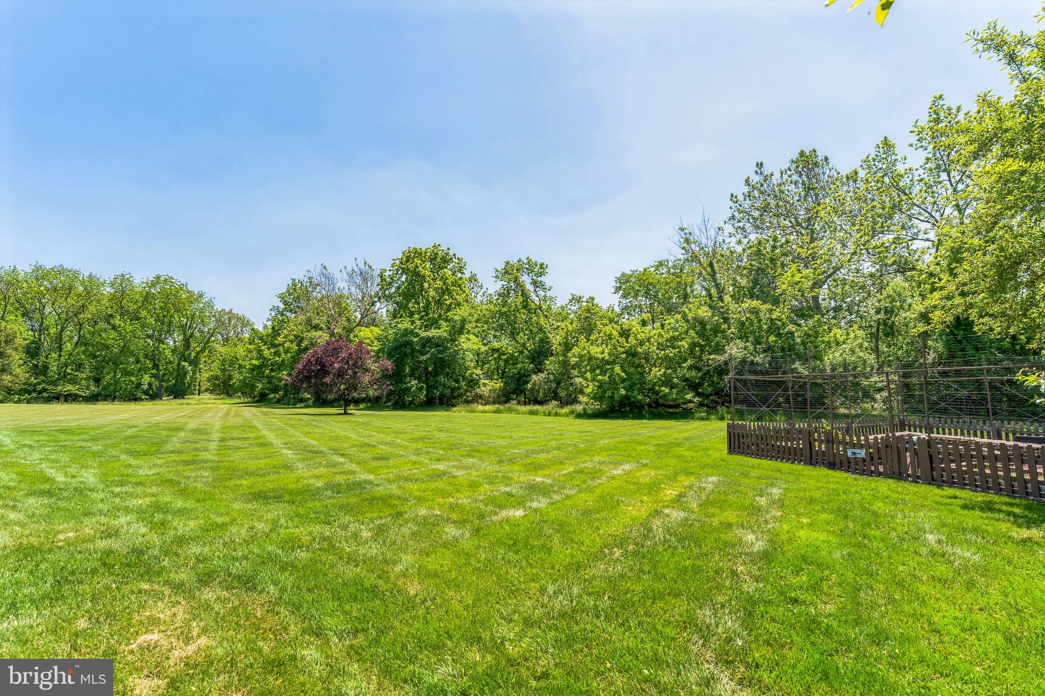 RAVEN HOLLOW - Residential