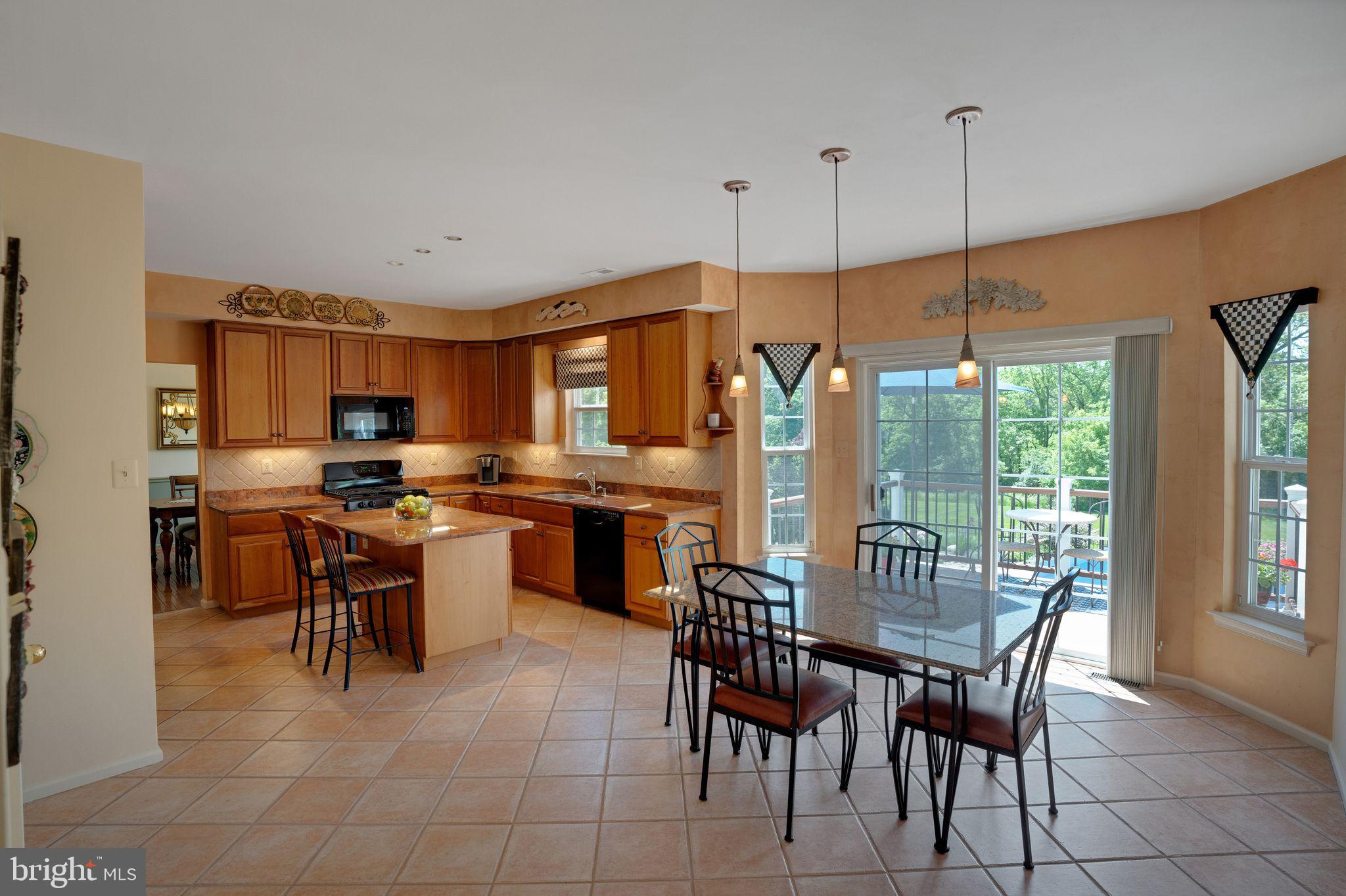 RAVEN HOLLOW - Residential