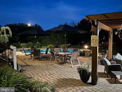 RAVEN HOLLOW - Residential