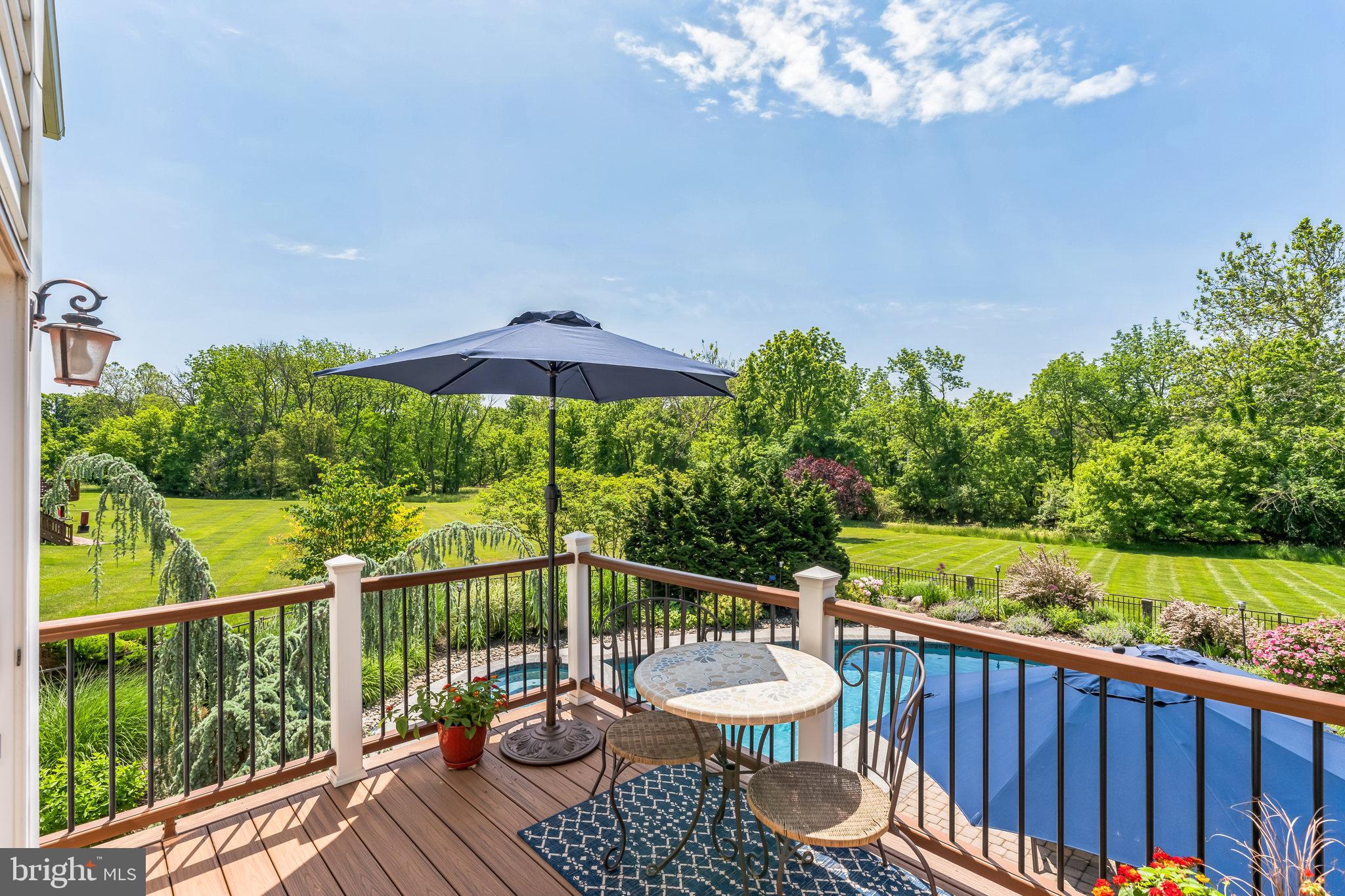 RAVEN HOLLOW - Residential