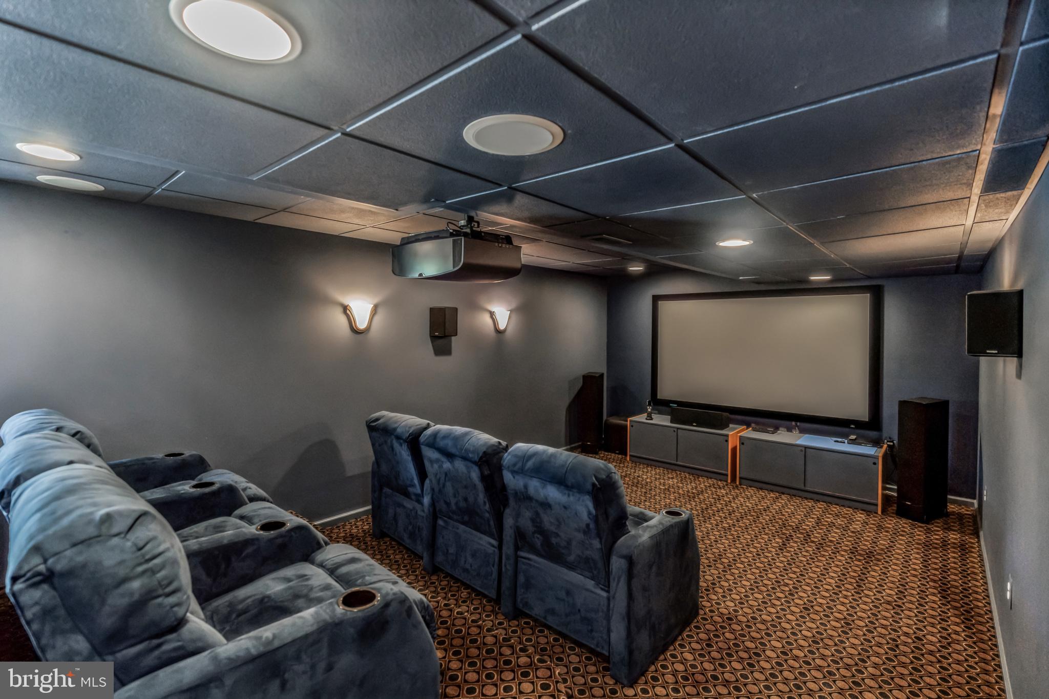 RAVEN HOLLOW - Residential