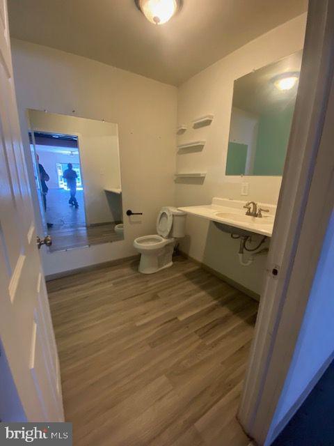 HUNTING PARK - Commercial Lease