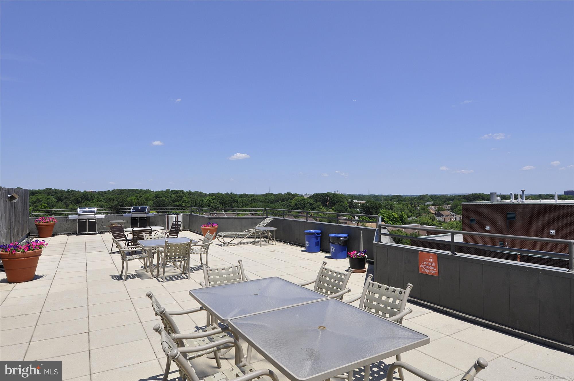 WESTVIEW AT BALLSTON METRO - Residential