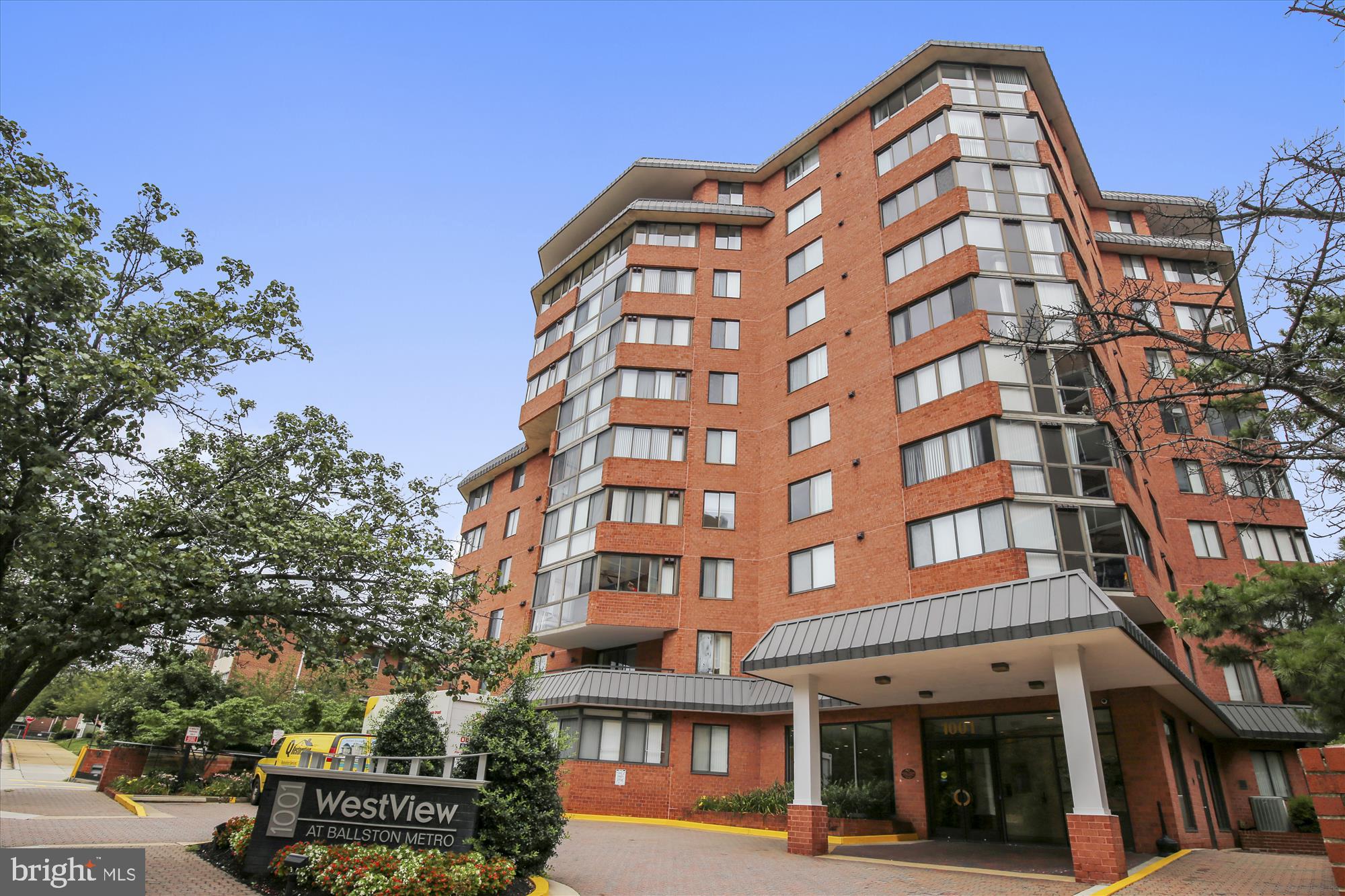 WESTVIEW AT BALLSTON METRO - Residential