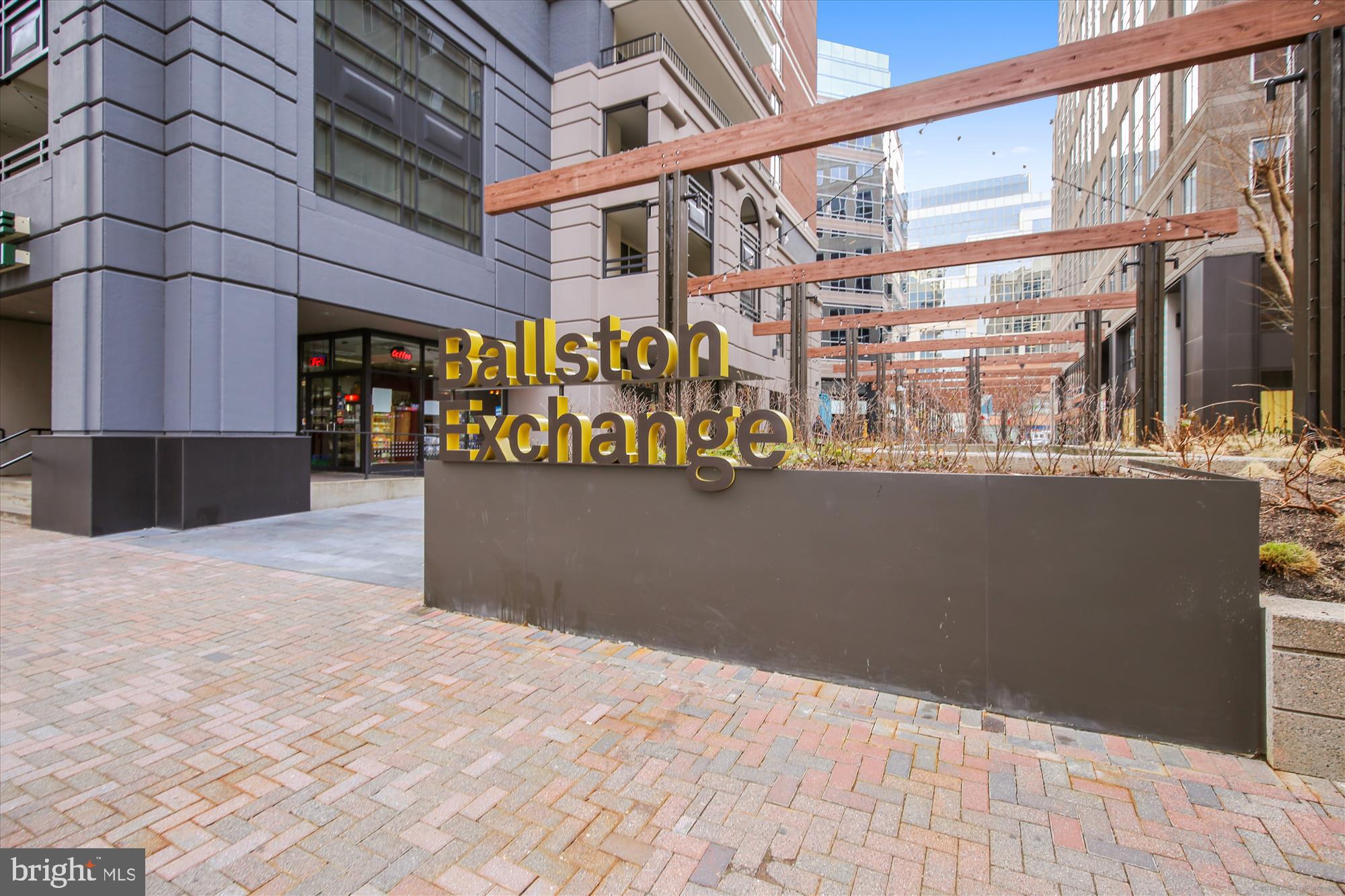 WESTVIEW AT BALLSTON METRO - Residential