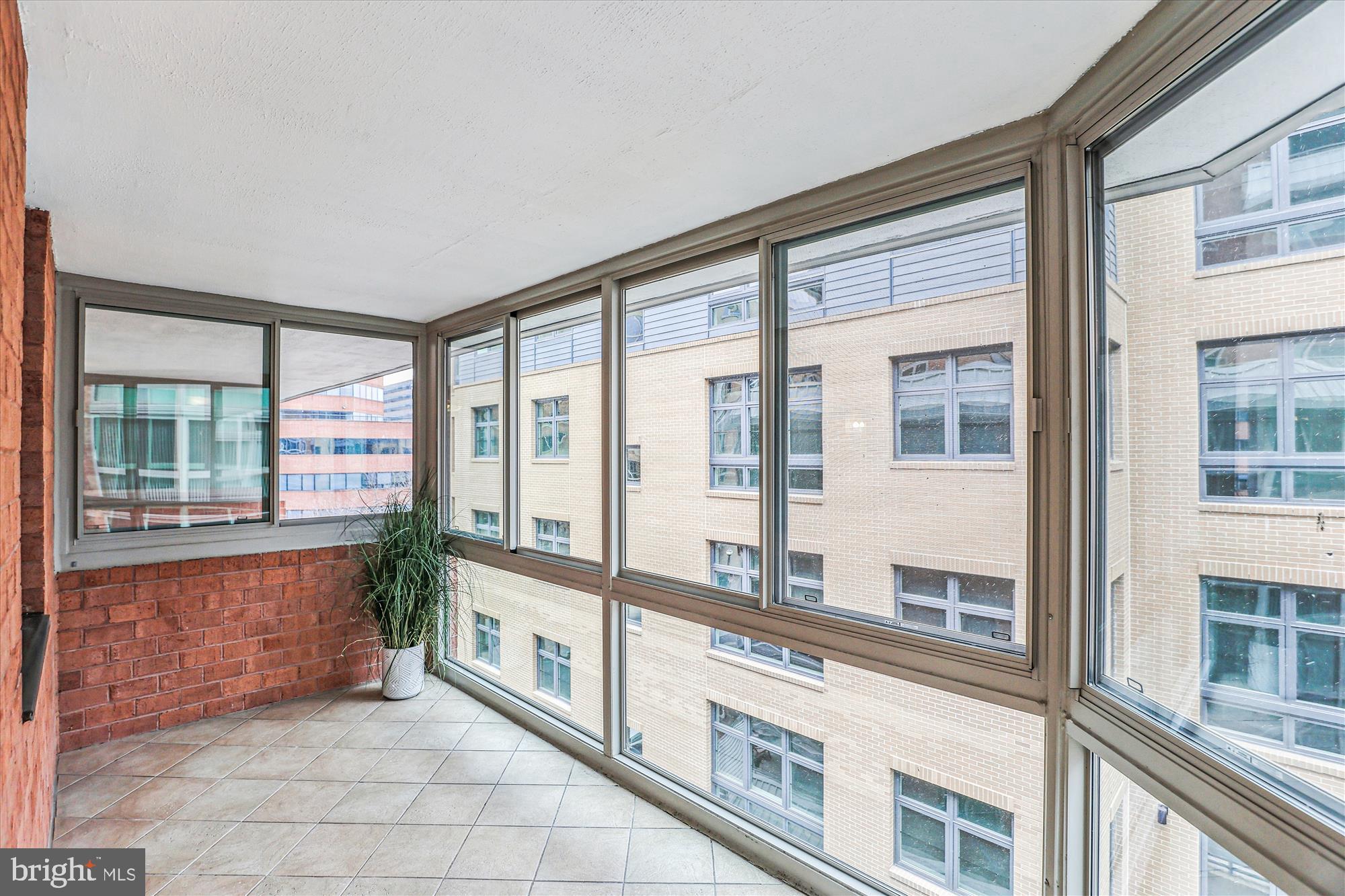 WESTVIEW AT BALLSTON METRO - Residential