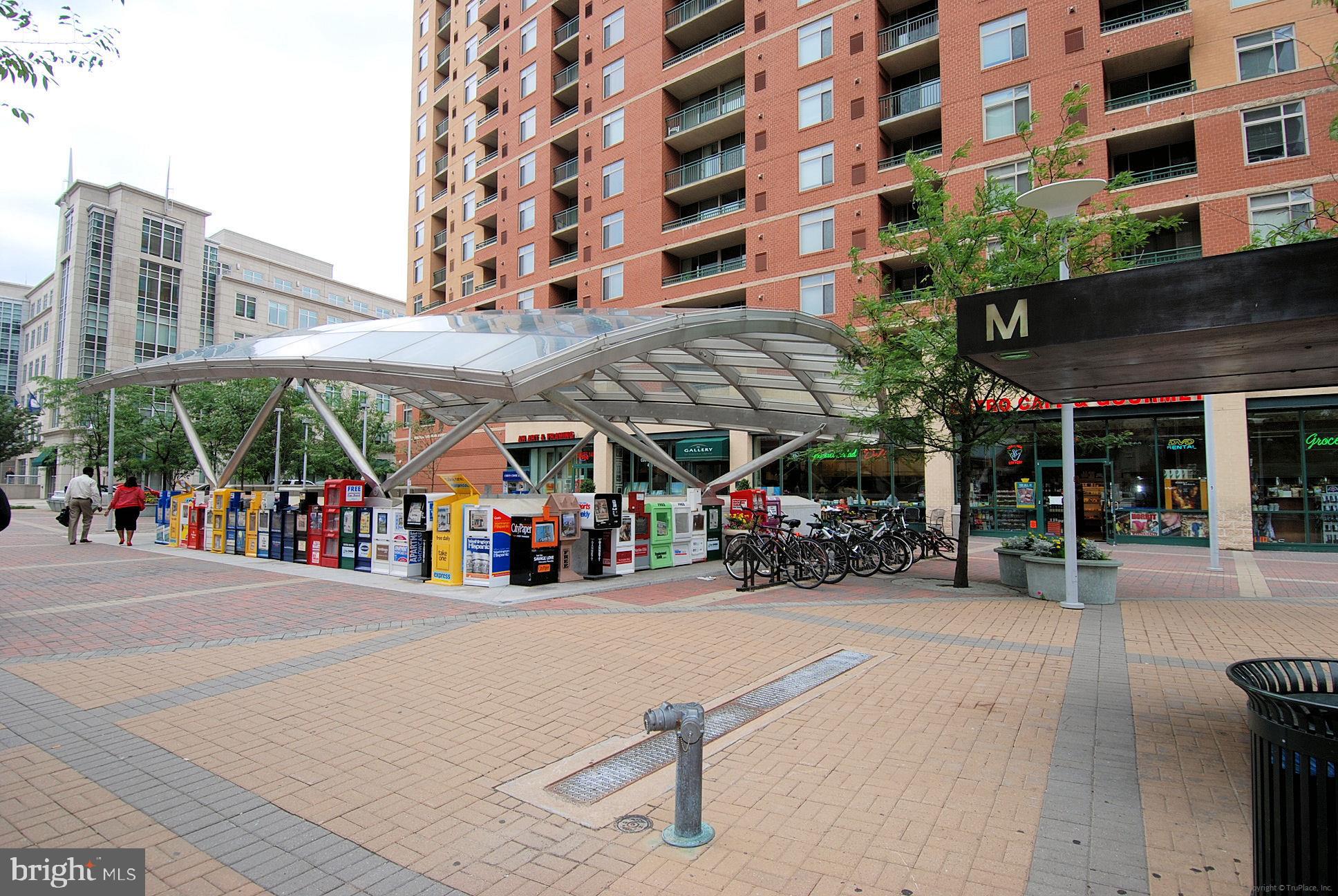 WESTVIEW AT BALLSTON METRO - Residential
