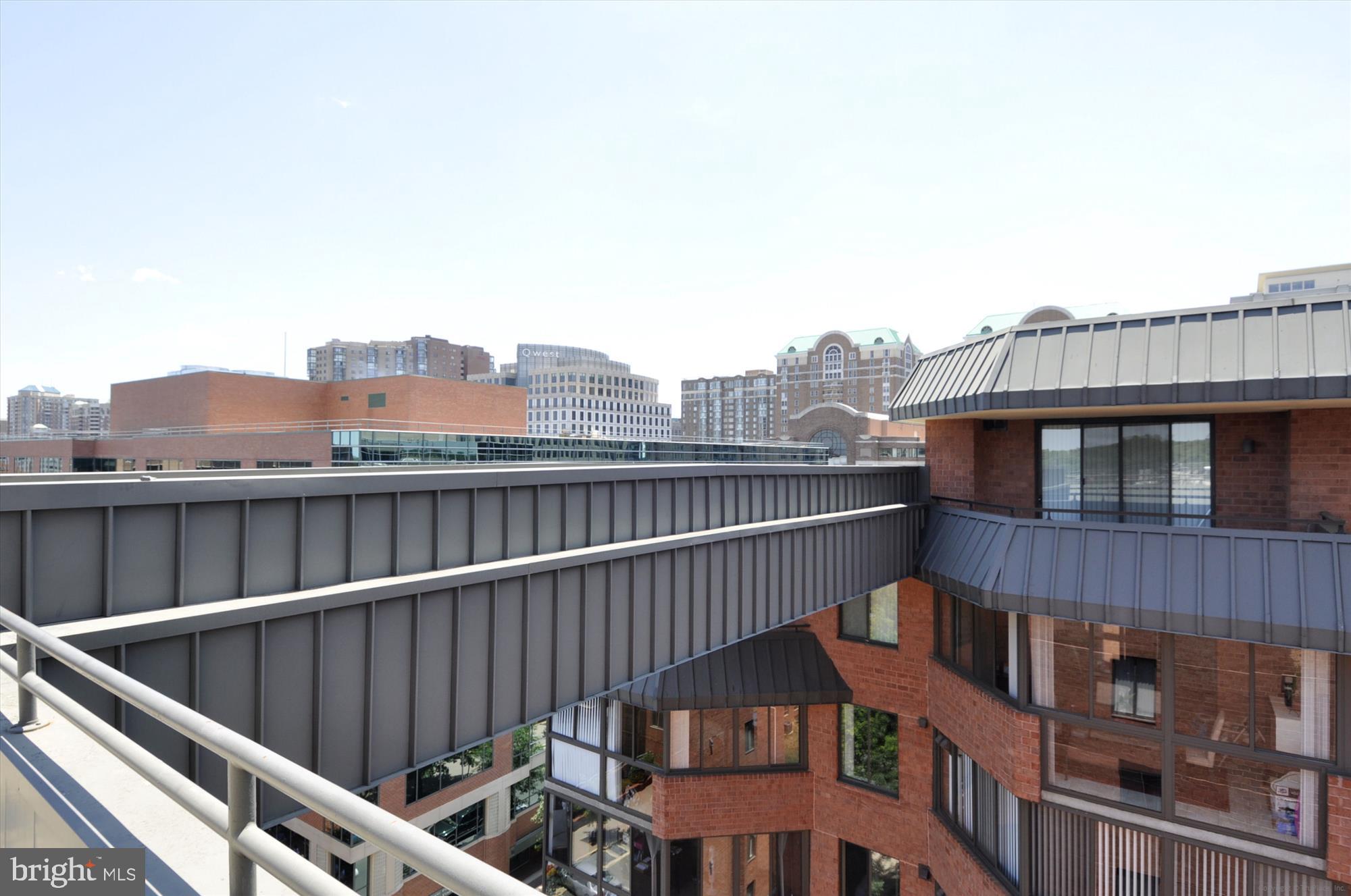 WESTVIEW AT BALLSTON METRO - Residential