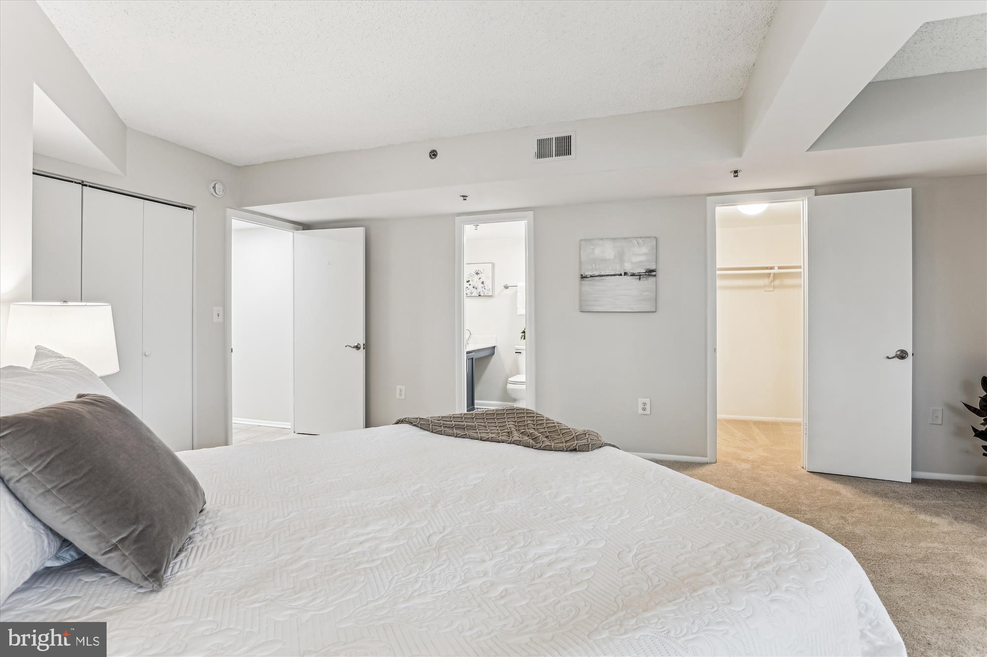 WESTVIEW AT BALLSTON METRO - Residential