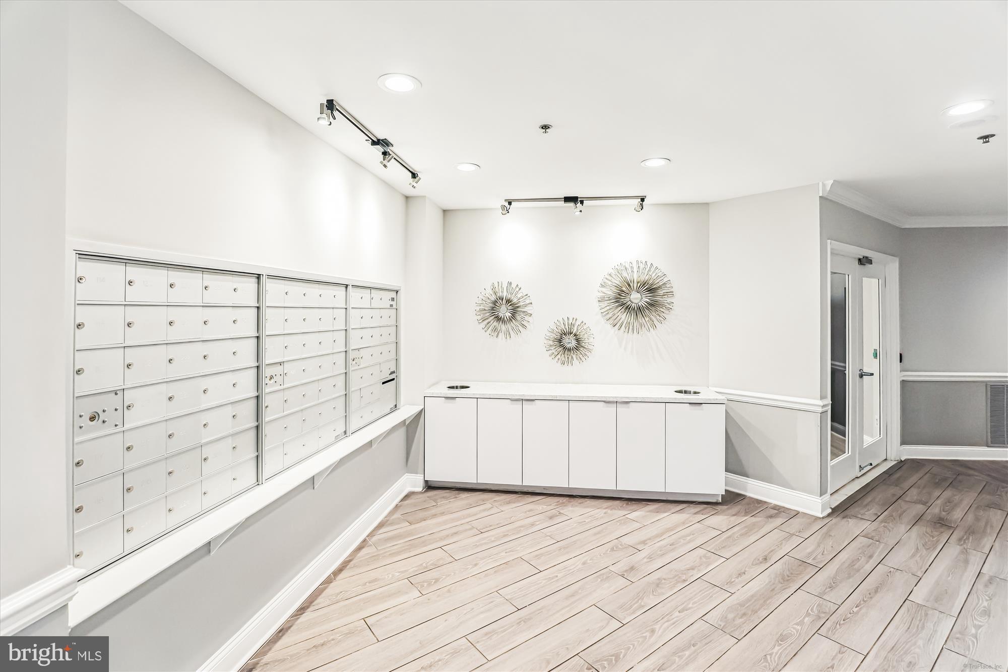 WESTVIEW AT BALLSTON METRO - Residential