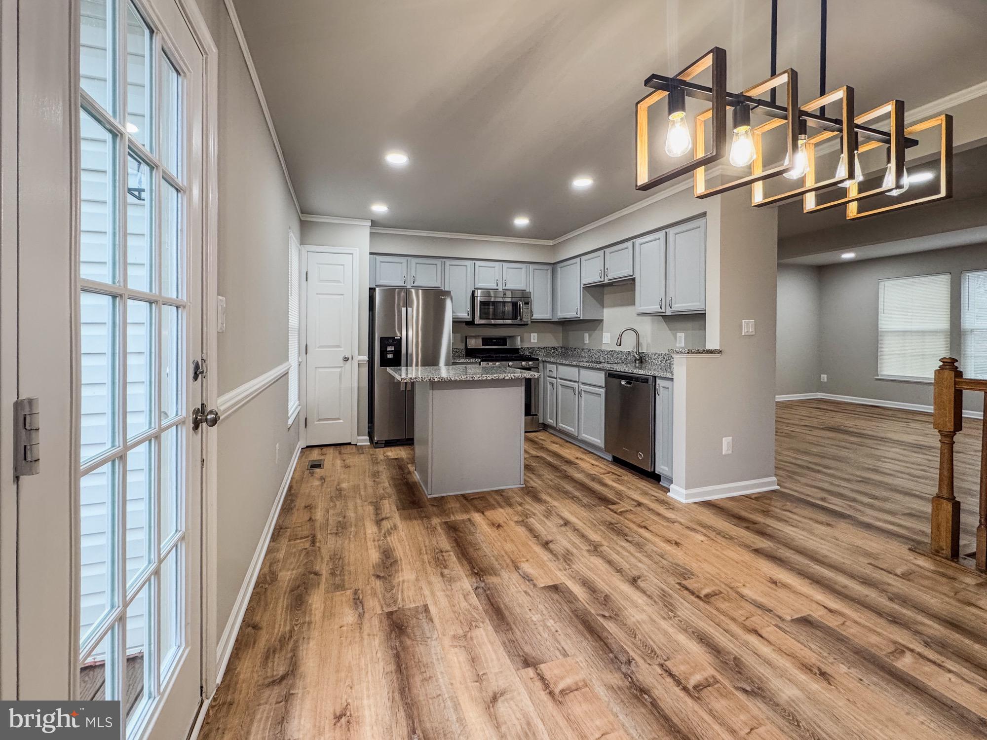 6337 LITTLEFIELD COURT