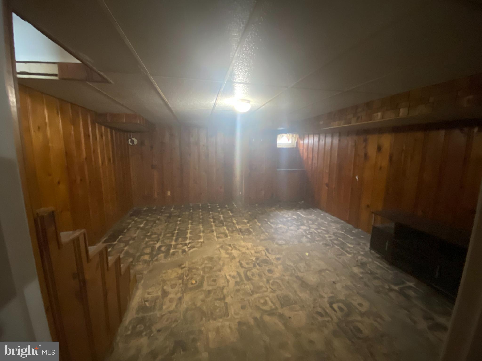 MIDDLESEX - Residential