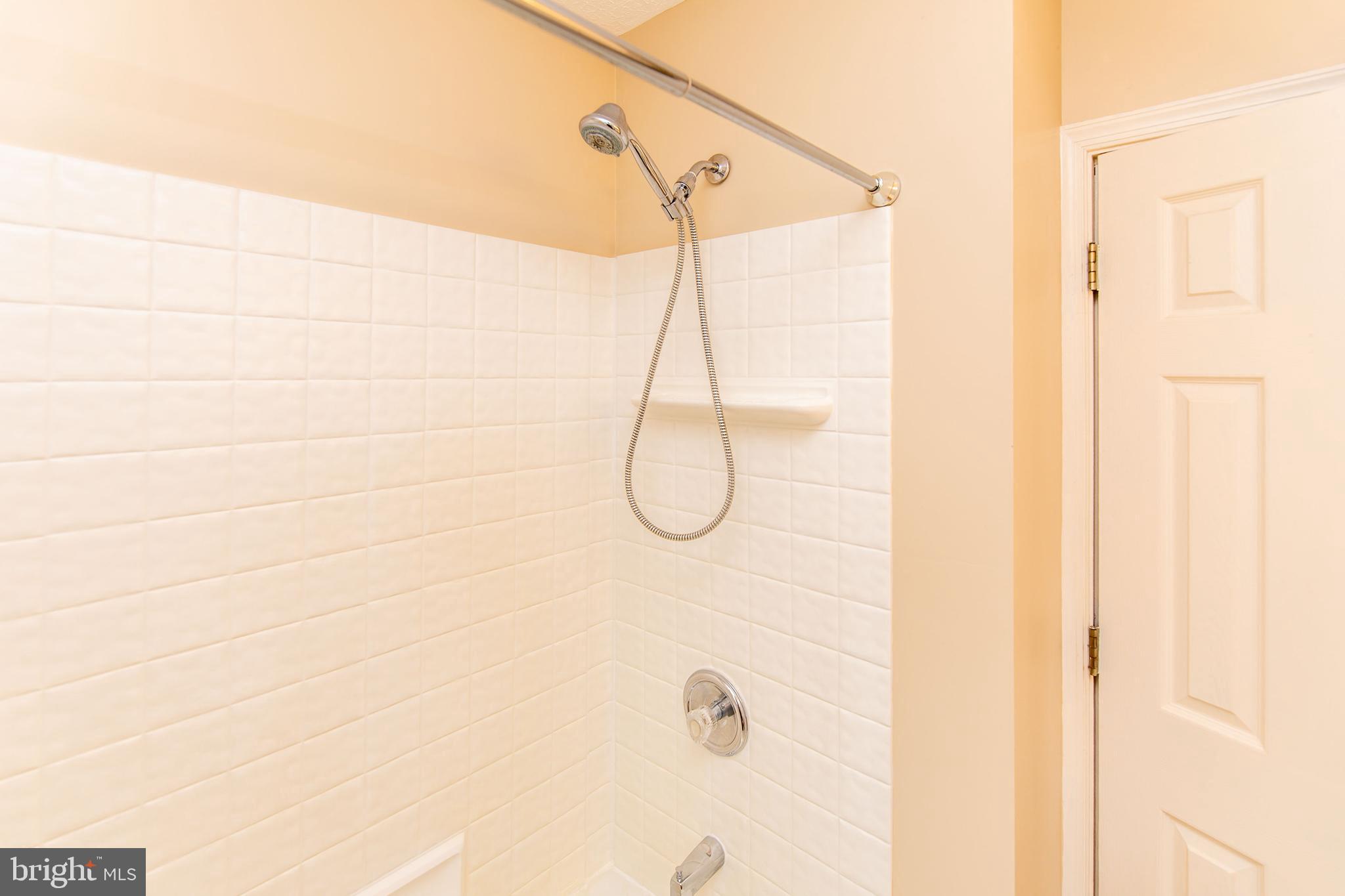 DAVIDSONVILLE - Residential Lease