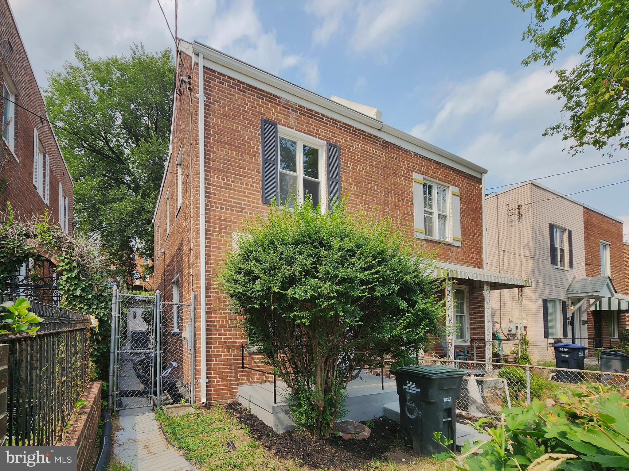 606 BRANDYWINE STREET SE