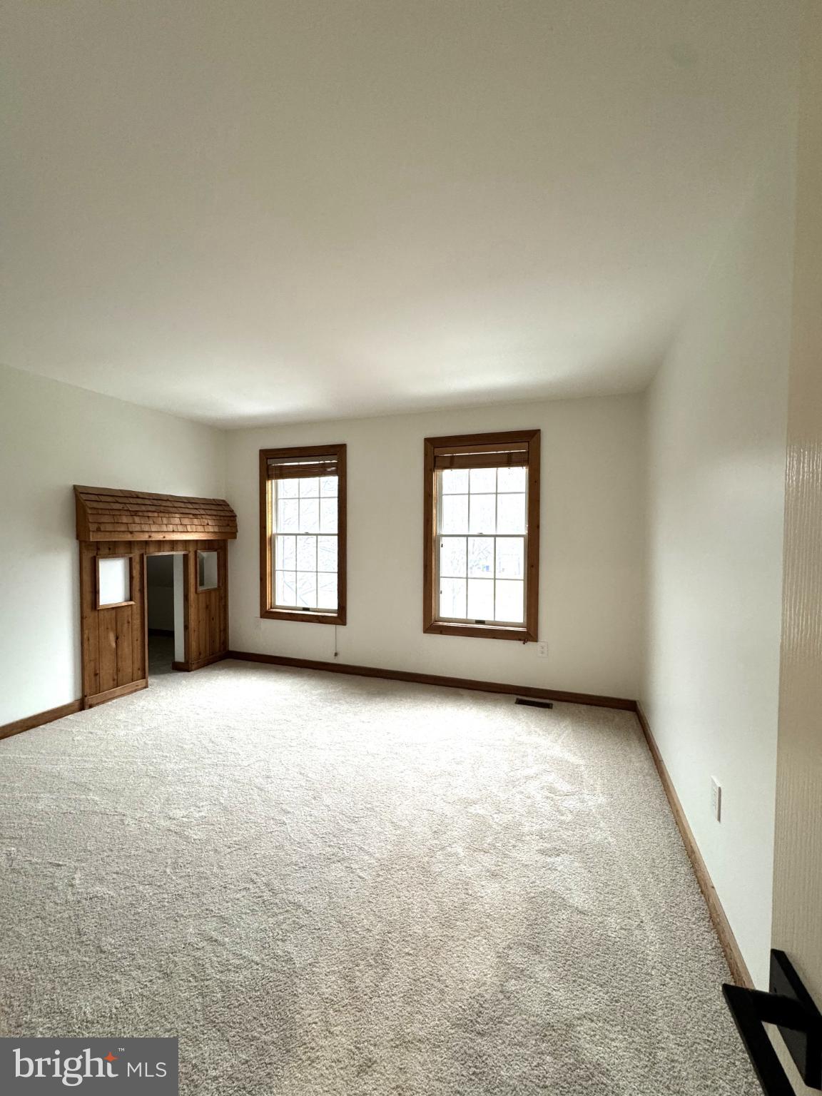 RIVER HILL - Residential