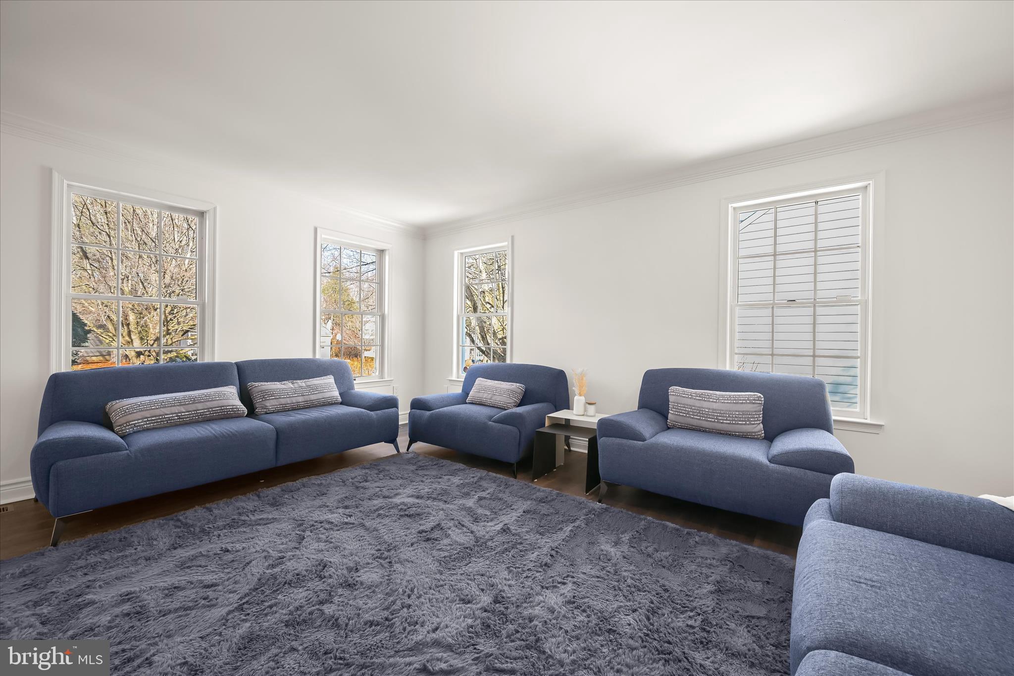 RIVER HILL - Residential