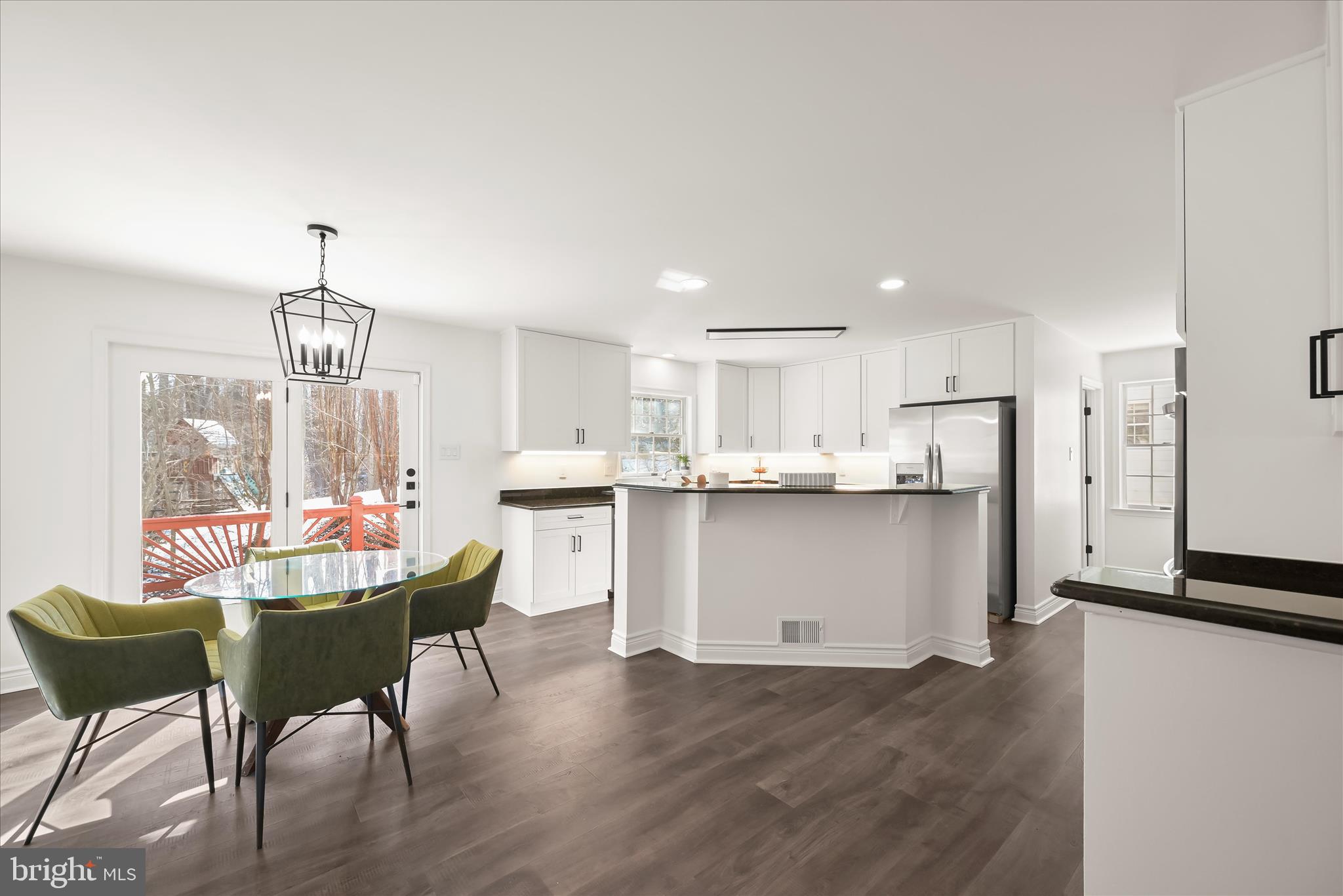 RIVER HILL - Residential