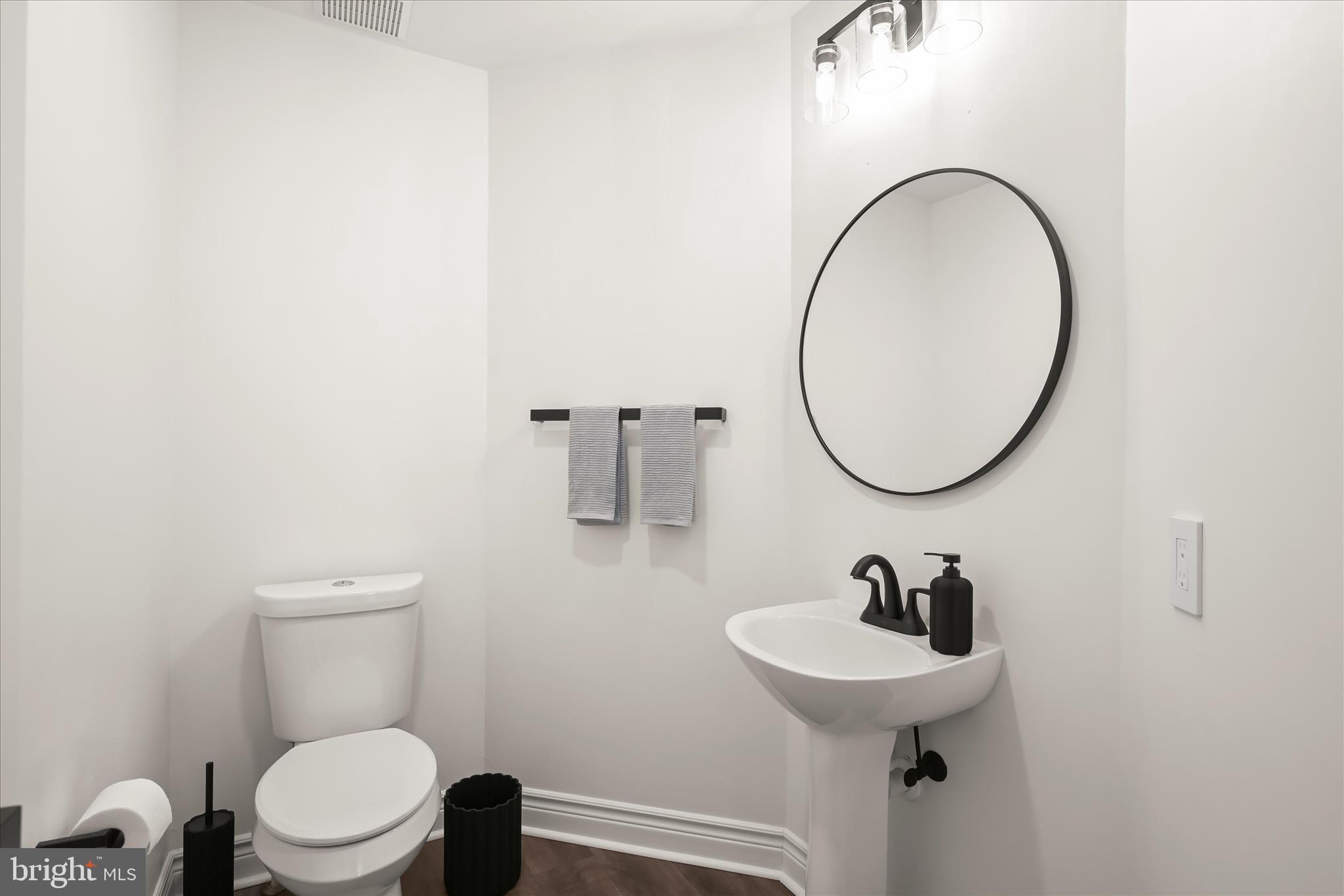 RIVER HILL - Residential