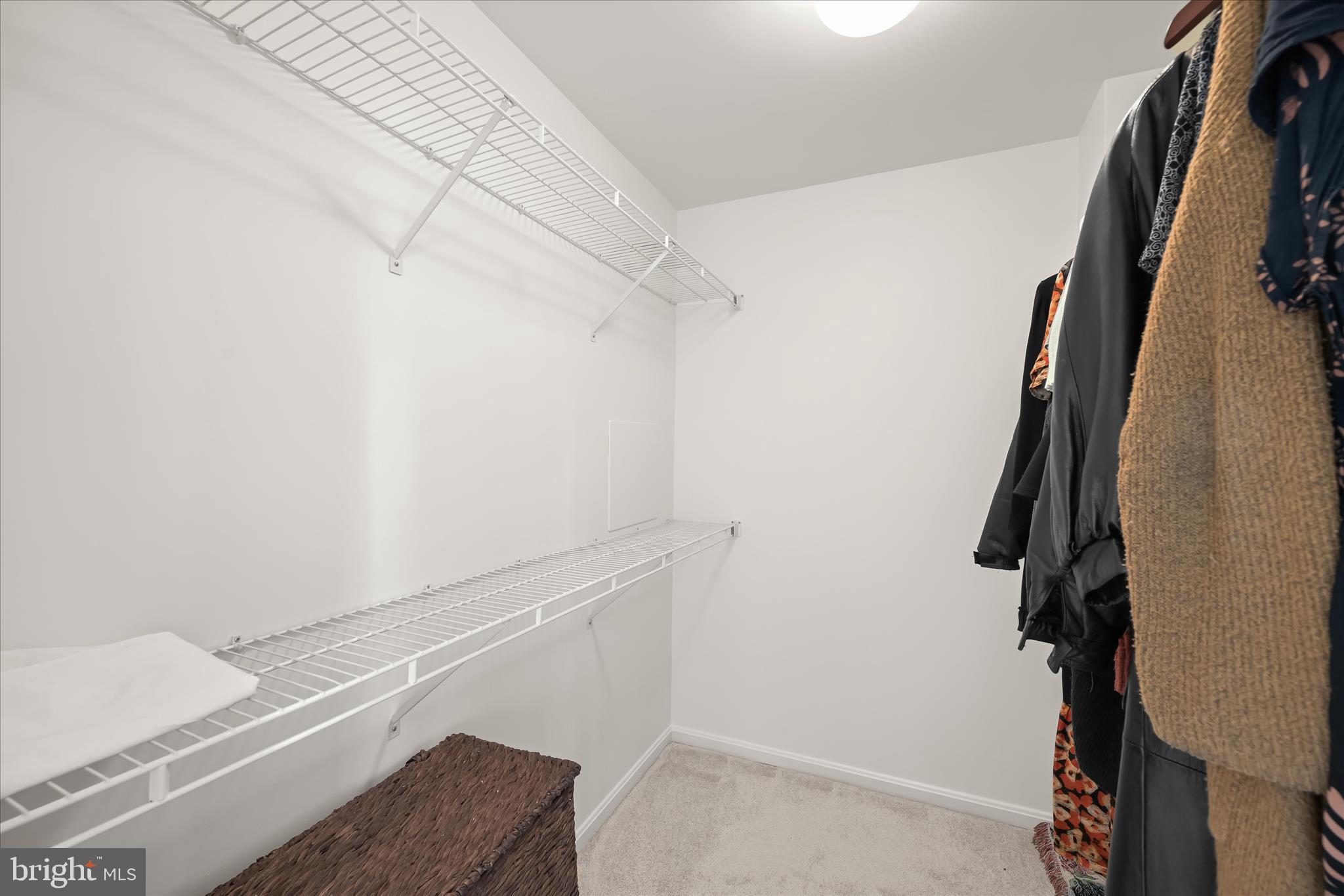 RIVER HILL - Residential