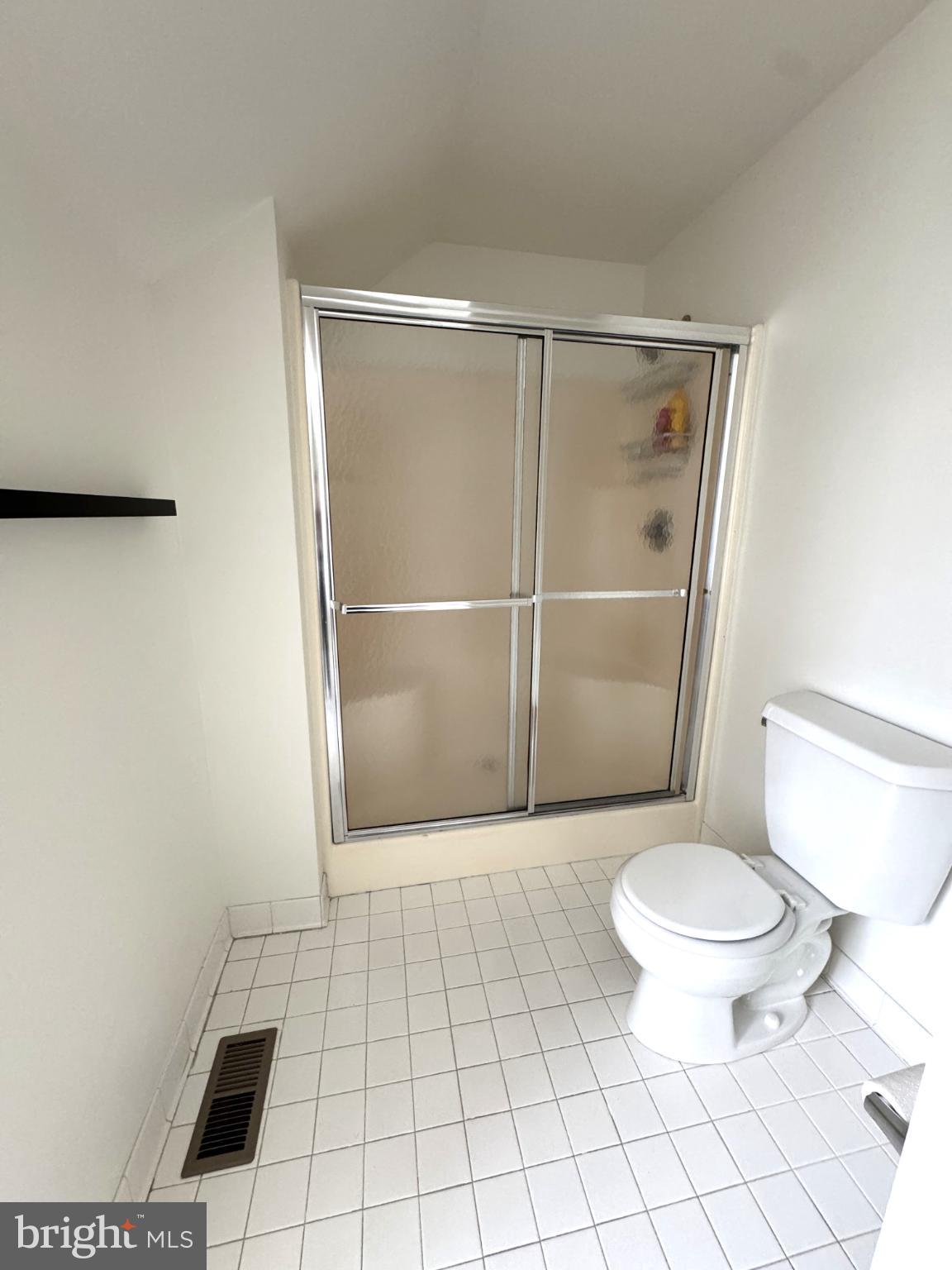 RIVER HILL - Residential