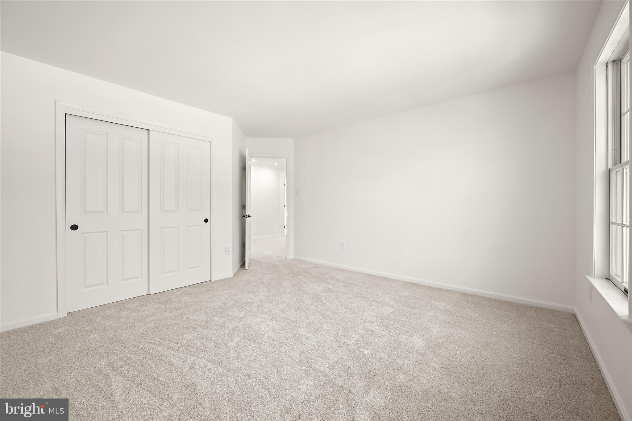 RIVER HILL - Residential