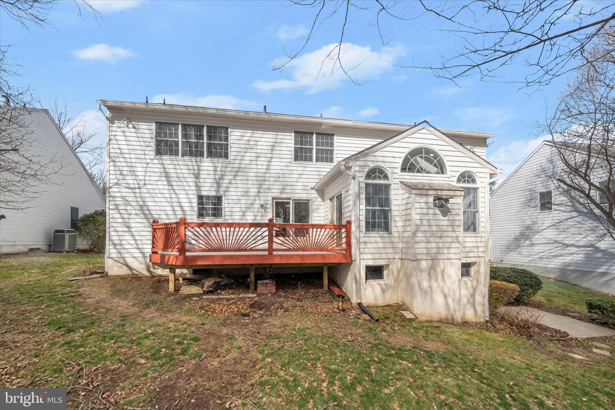 RIVER HILL - Residential