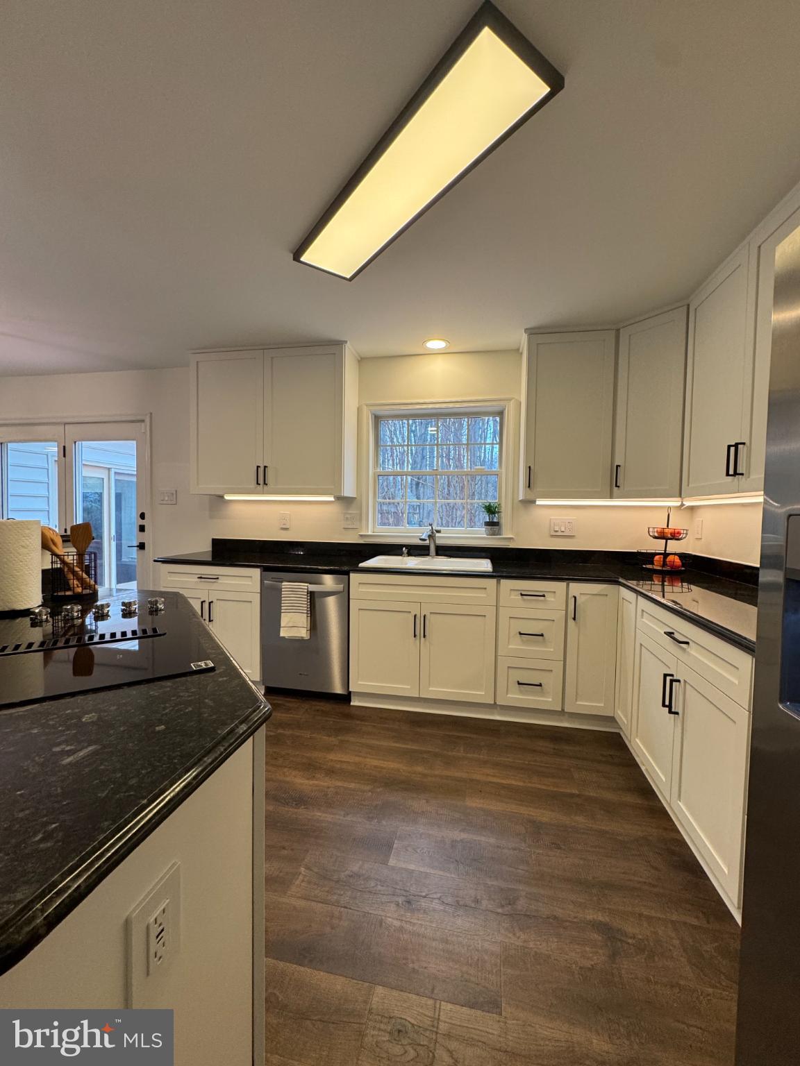 RIVER HILL - Residential