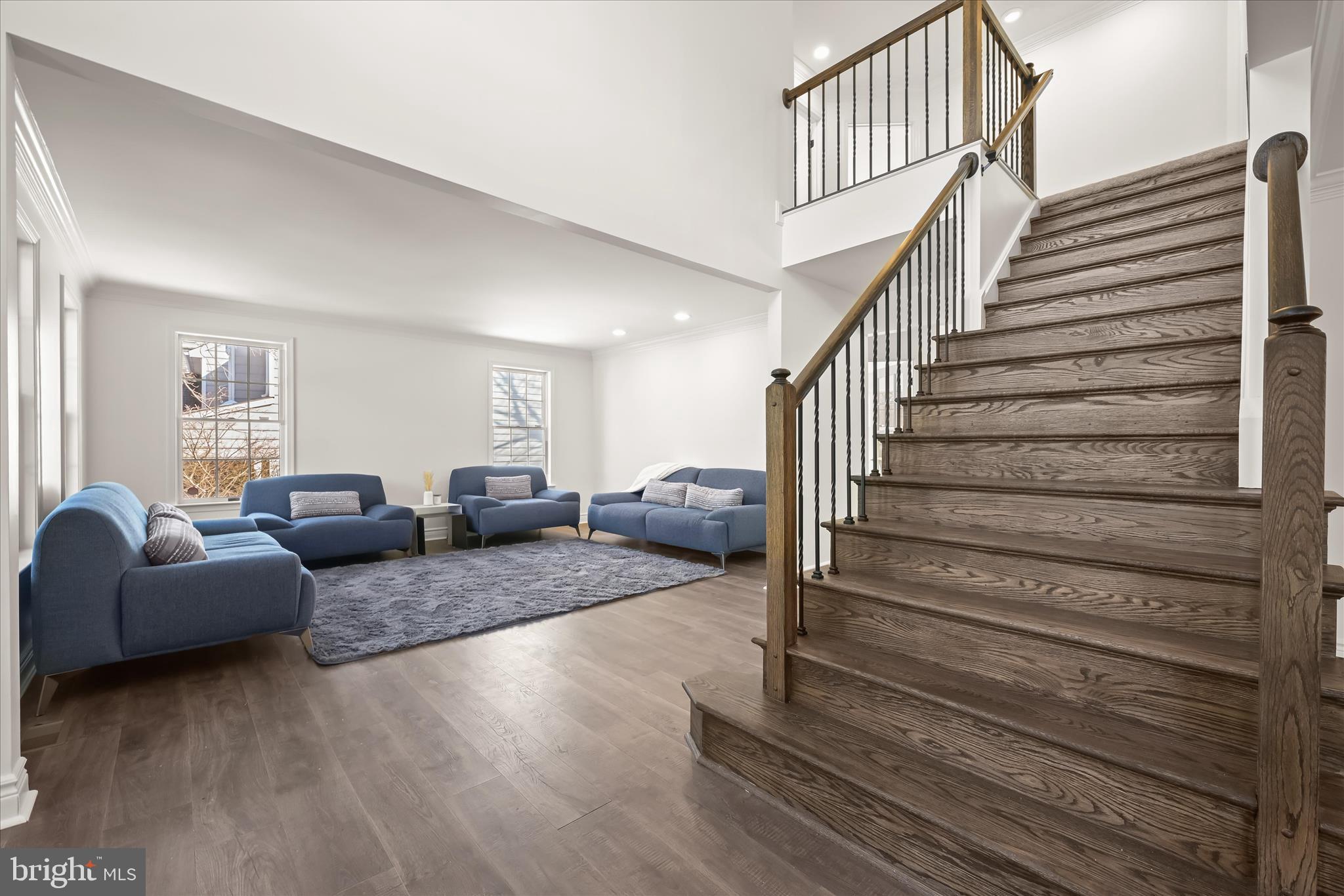 RIVER HILL - Residential