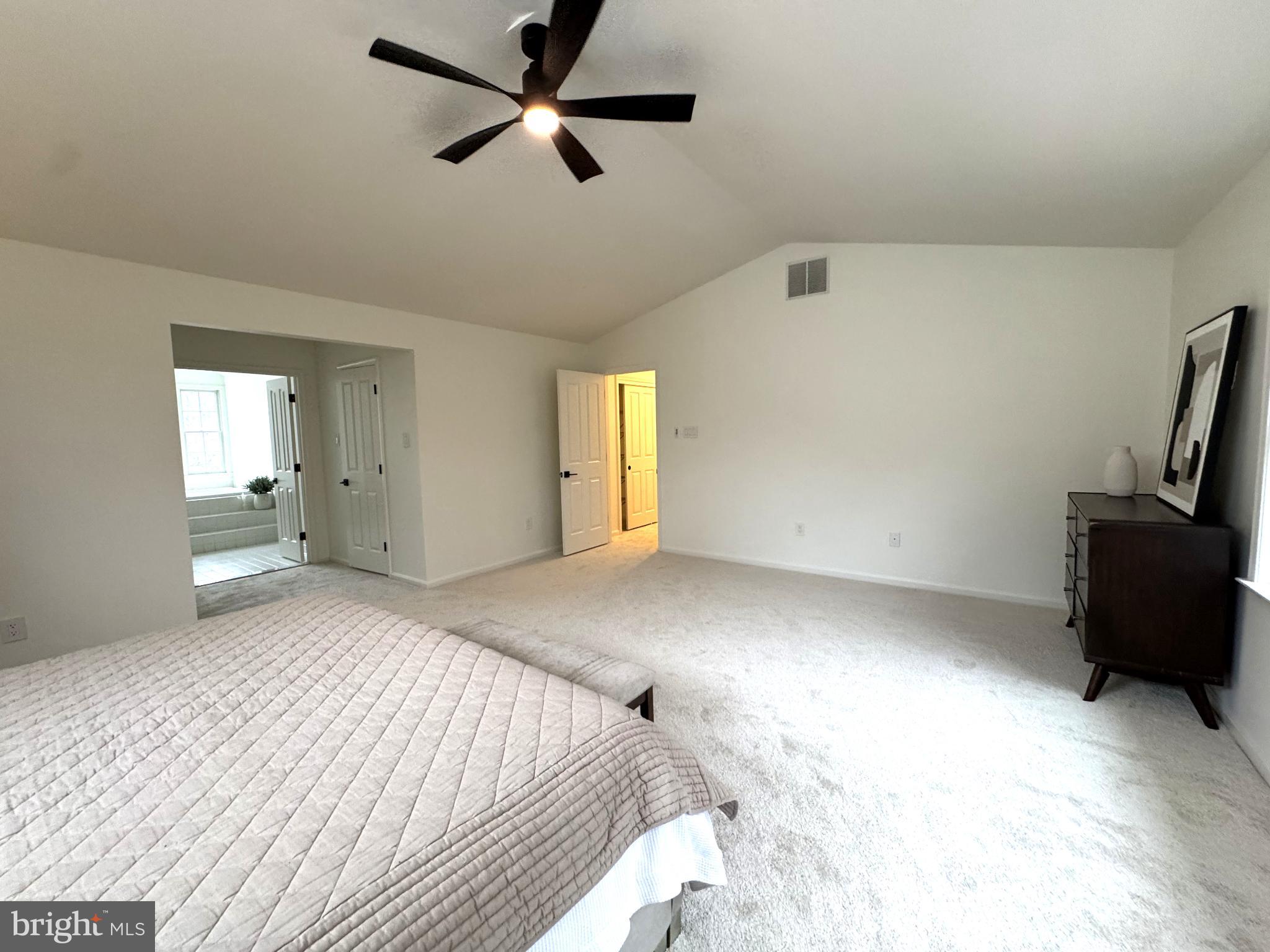 RIVER HILL - Residential