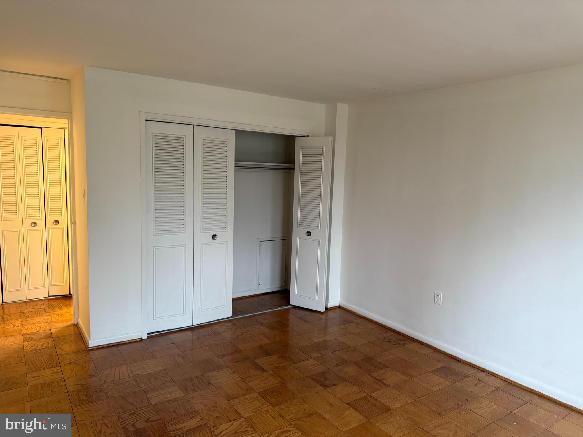 GROSVENOR PARK - Residential Lease