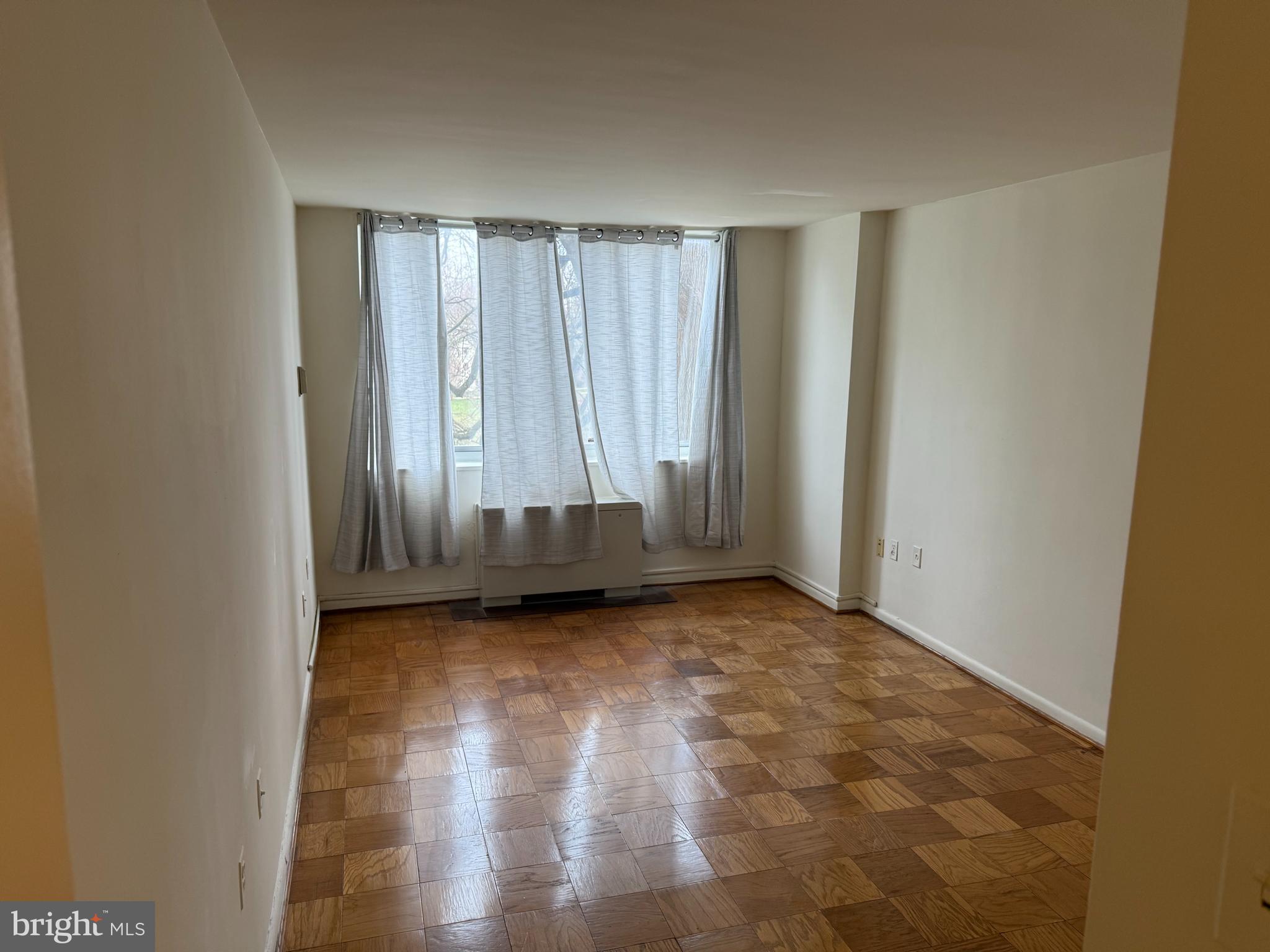 GROSVENOR PARK - Residential Lease