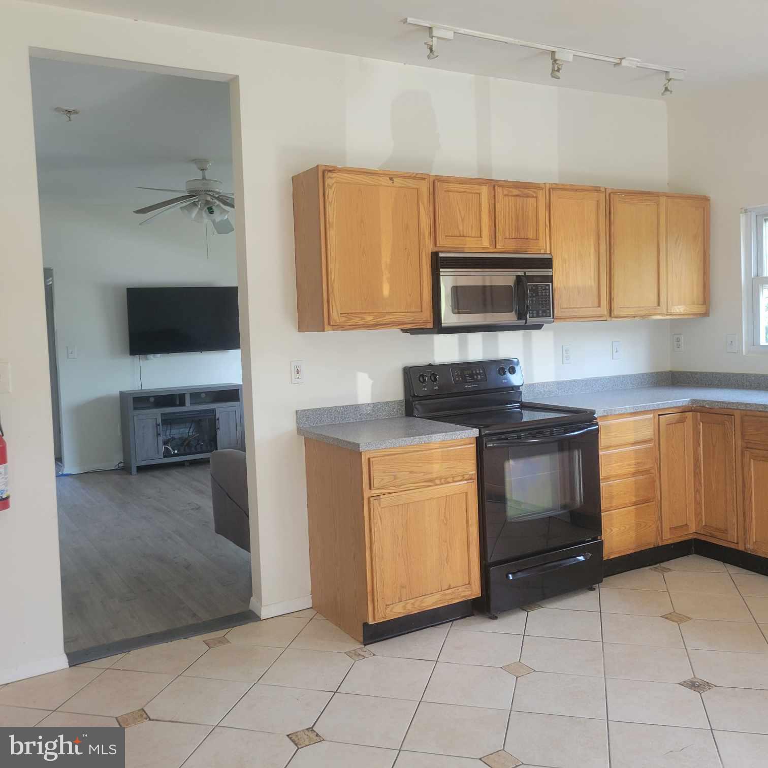 SYLVAN SHORES - Residential